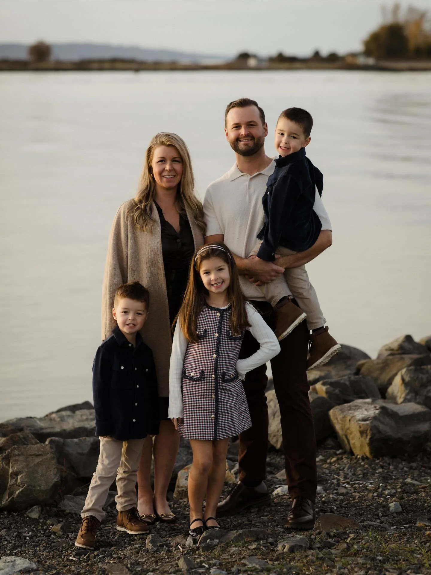 Fall family photos are (almost) a wrap! I have availability for a couple more sessions in December if you&rsquo;re looking to squeeze in photos before the new year&hellip;.