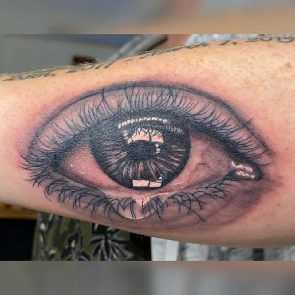 eyecry.jpg