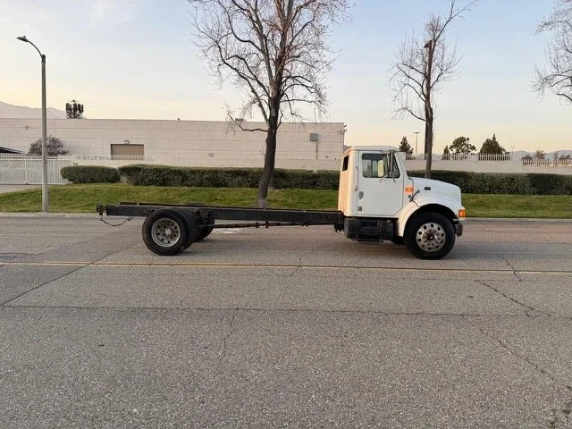 1999 International 4700 Cab and Chassis16.webp
