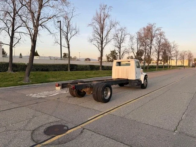 1999 International 4700 Cab and Chassis4.webp
