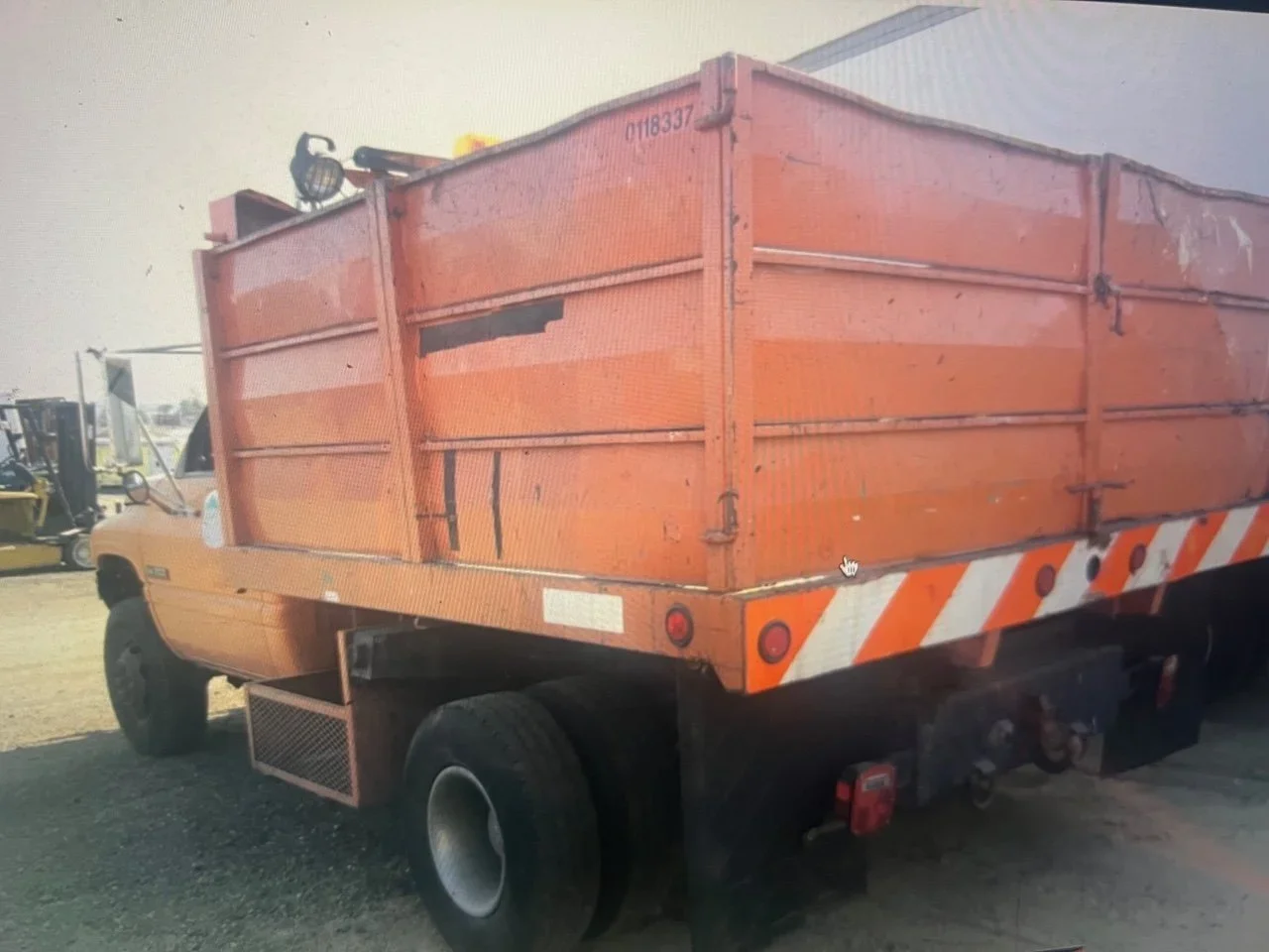 2001 Dodge 3500 Diesel Dump Truck2.webp