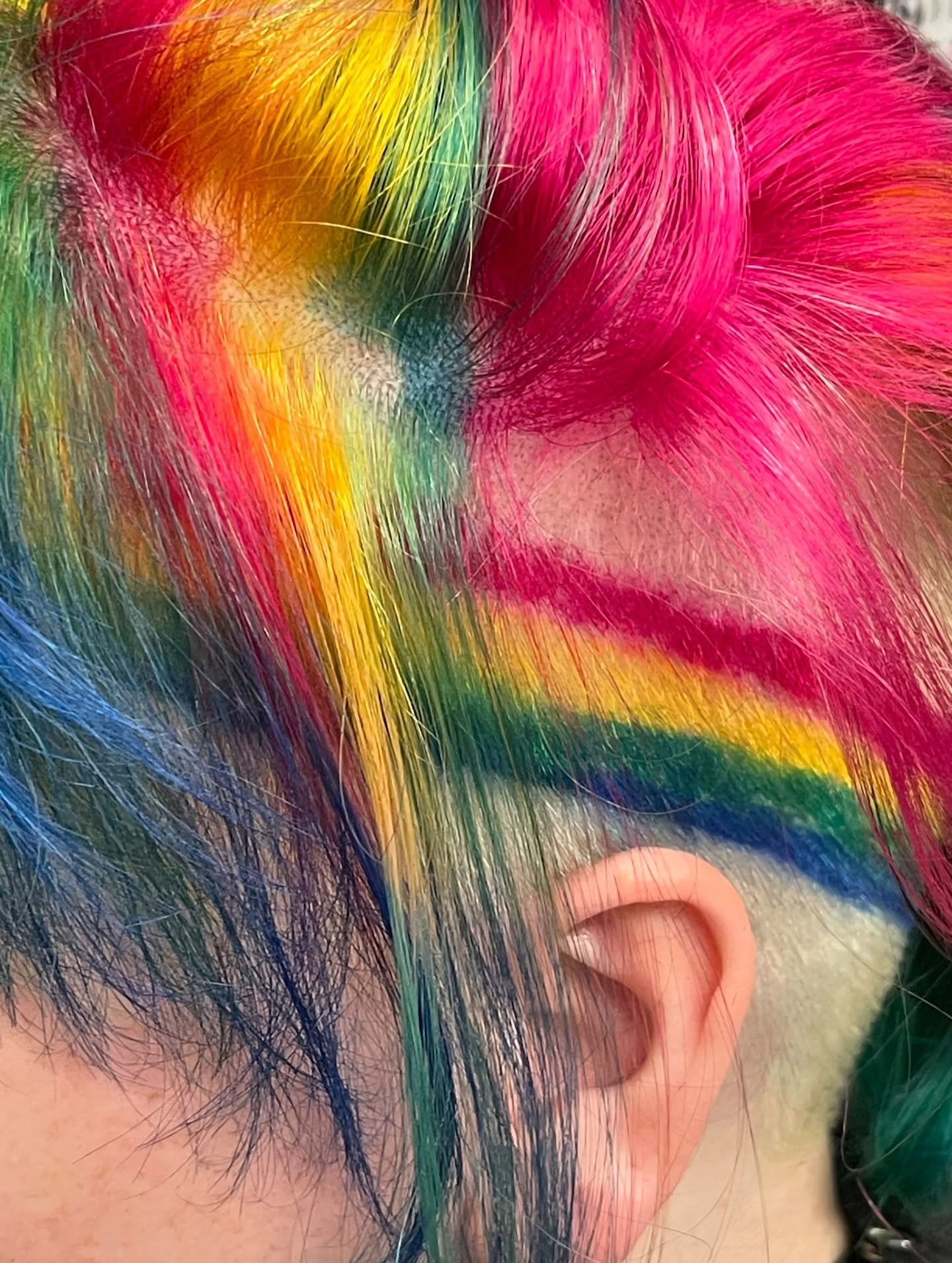 We&rsquo;ve got Rainbow Brite for Pride&rsquo;s Fantasy Friday 🌈

Hair by @tkhairdesigns 

.
.
.
.
.
.
#pride #fantasyfriday #fantasycolor #creativecolor #vivids #vividcolor #friyay #hairgoals #creativecut #rainbow #rainbowhair #pridehair #pride #pr