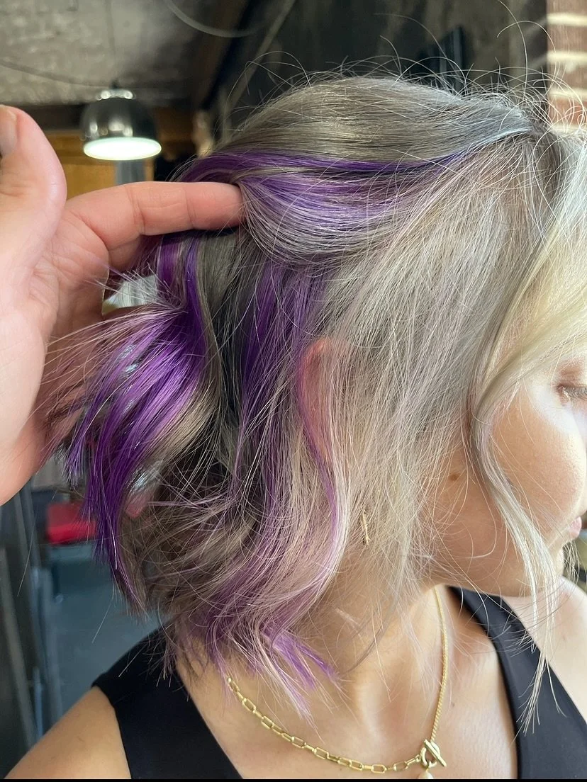 💜🩶FANTASY FRIDAY 🩶💜

Tristan is known for fantasy colors that stay vivid and keep bright! Click that link in the bio to book your fantasy color dream hair!

@tkhairdesigns 

.
.
.
.
.
#fantasyfriday #fantasycolor #vivids #vividcolor #colorblock #