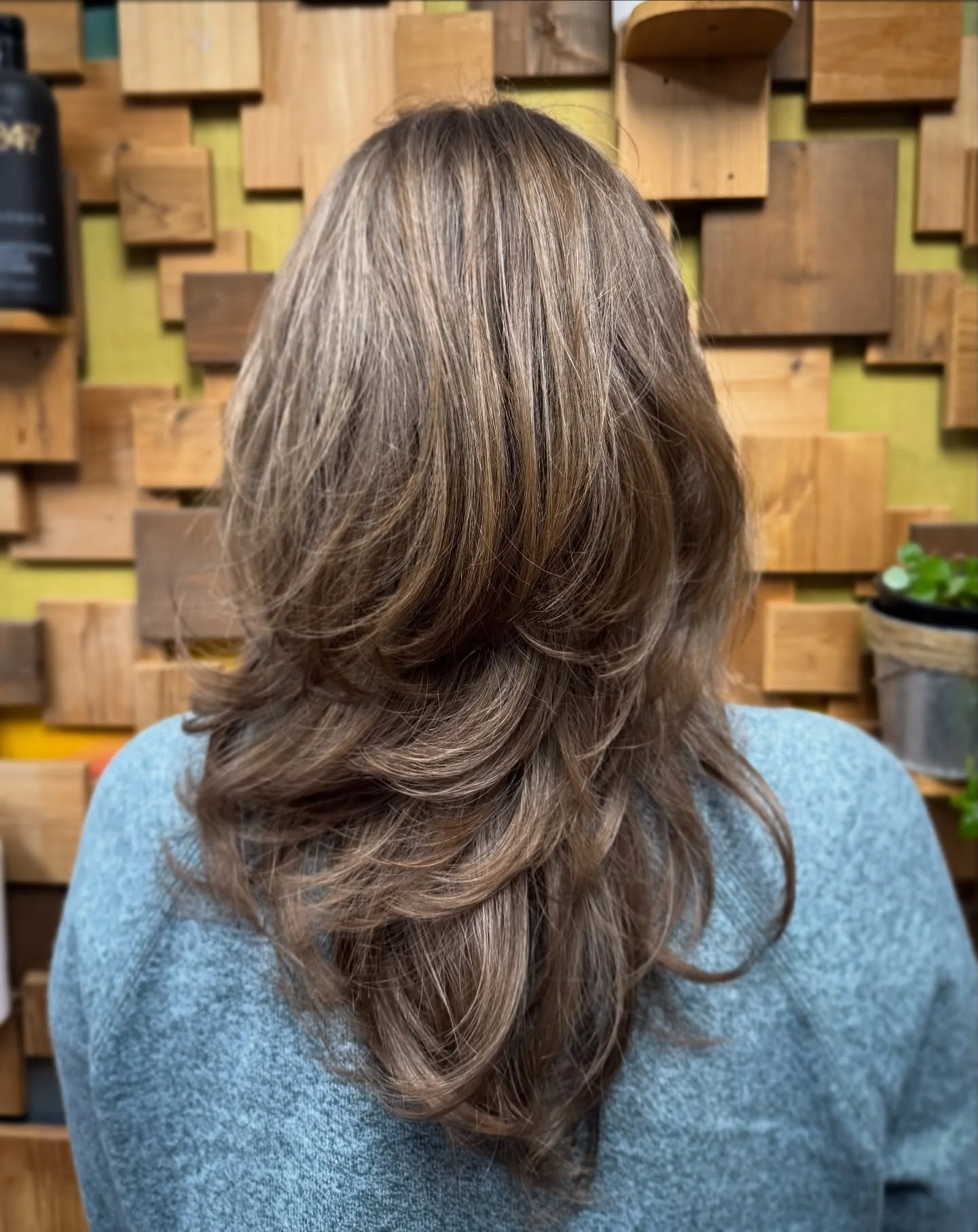 Layers on layers on layers ✨
This perfectly textured cut by @vivi.stylezz gives movement, dimension, and that effortless bounce we all want 🙌

Ready for a fresh cut? Book with the link in our bio or call us at 405.879.1002
&bull;
&bull;
&bull;
&bull