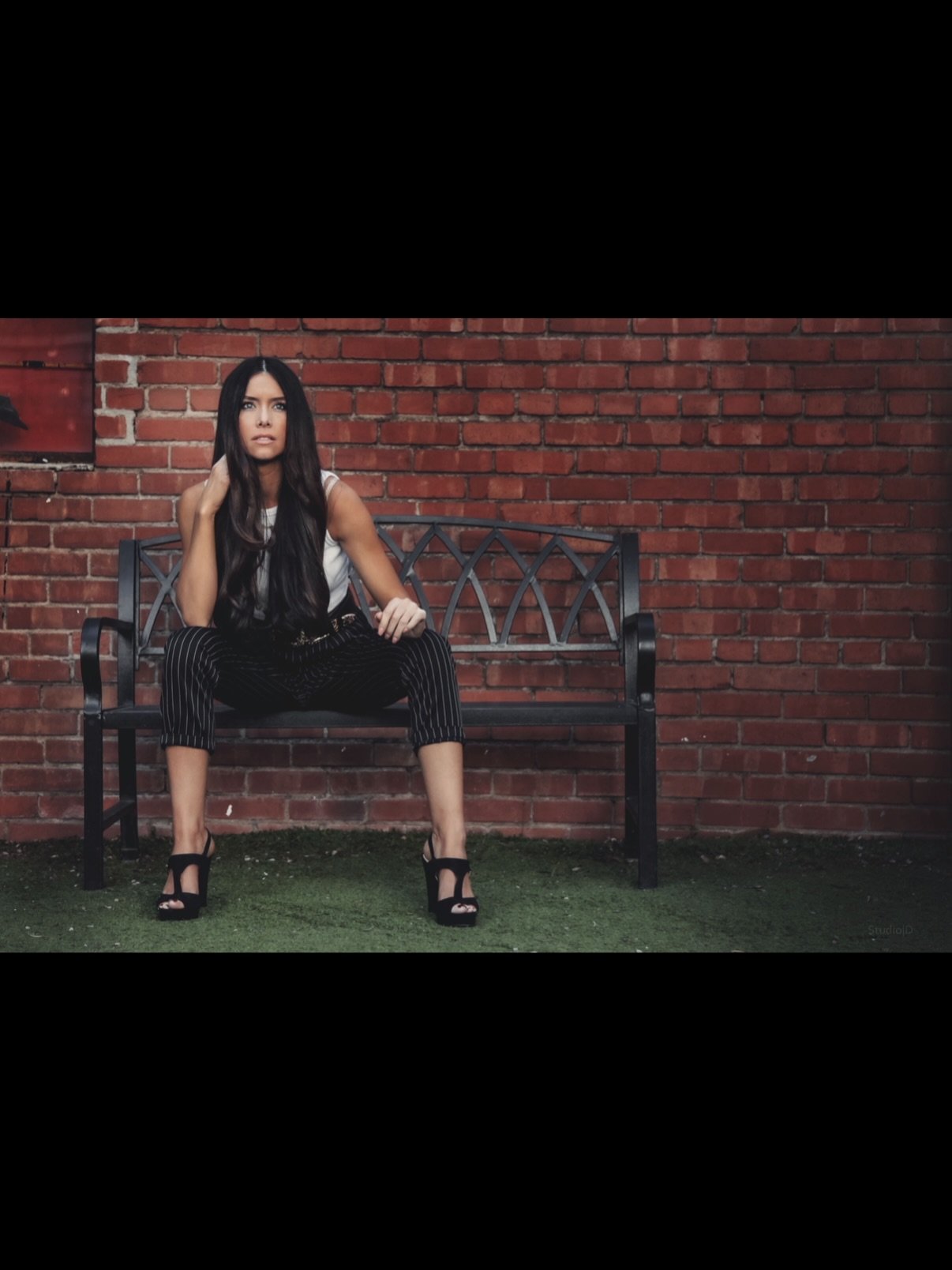 Stylist shoutout!!

Have you met @sarahrenne? She is one of our beautiful, hardworking stylists. She does clipper cuts, fantasy, blondes and redheads, long or short hair, both curly and straight. Sarah does a great job making clients feel their best 