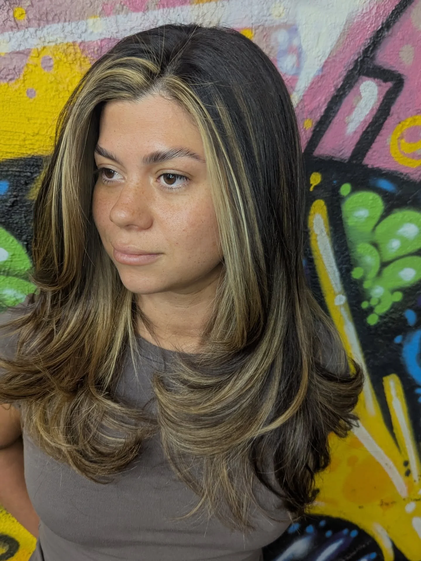 🦋😍🖤

Hair by @lufgonzales 

.
.
.
.
.
#velvetmonkeysalons #velvetmonkeyplaza #okchair #moneypiece #layeredcut