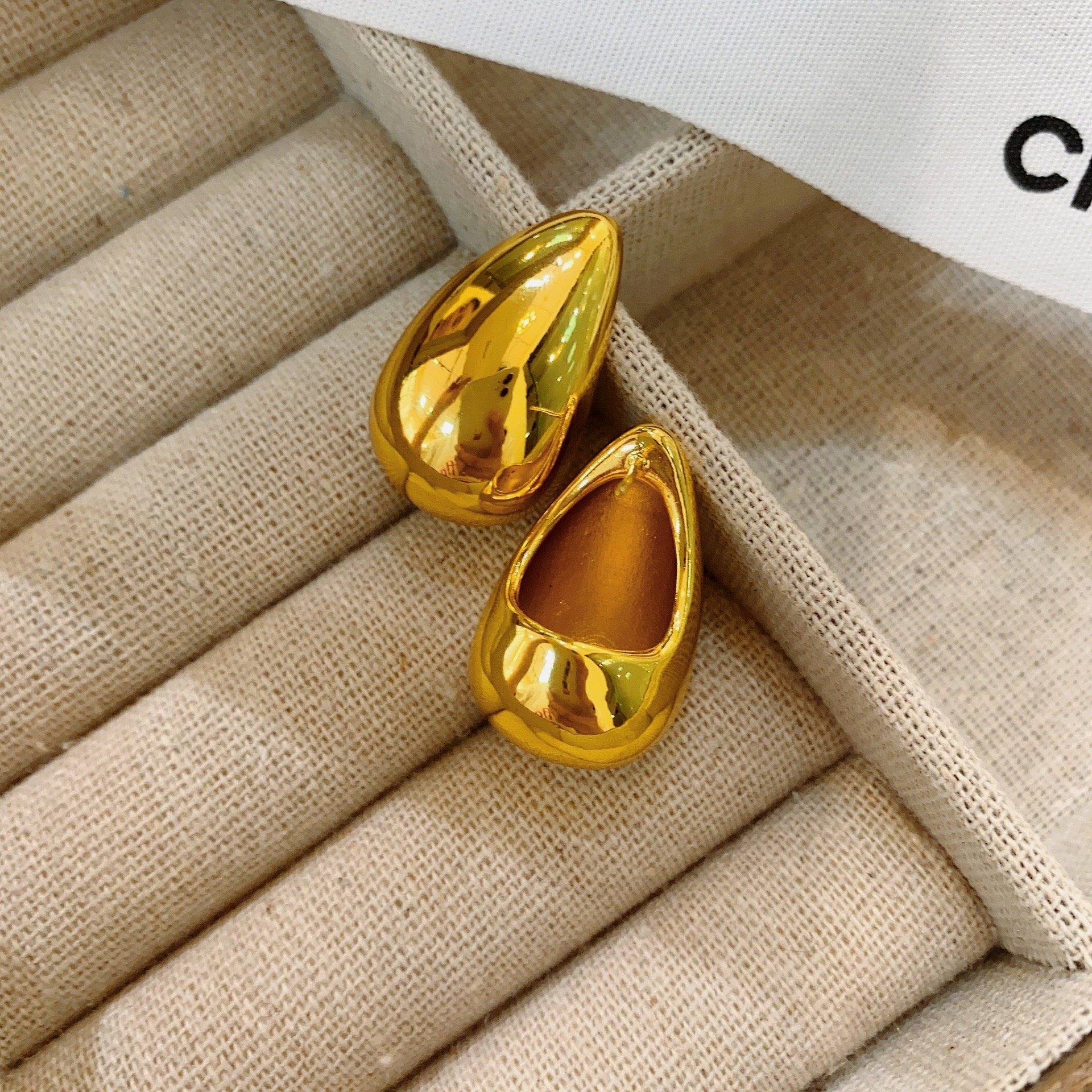 Exquisite Ula Earrings