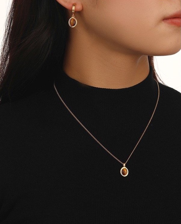 Maple Necklace