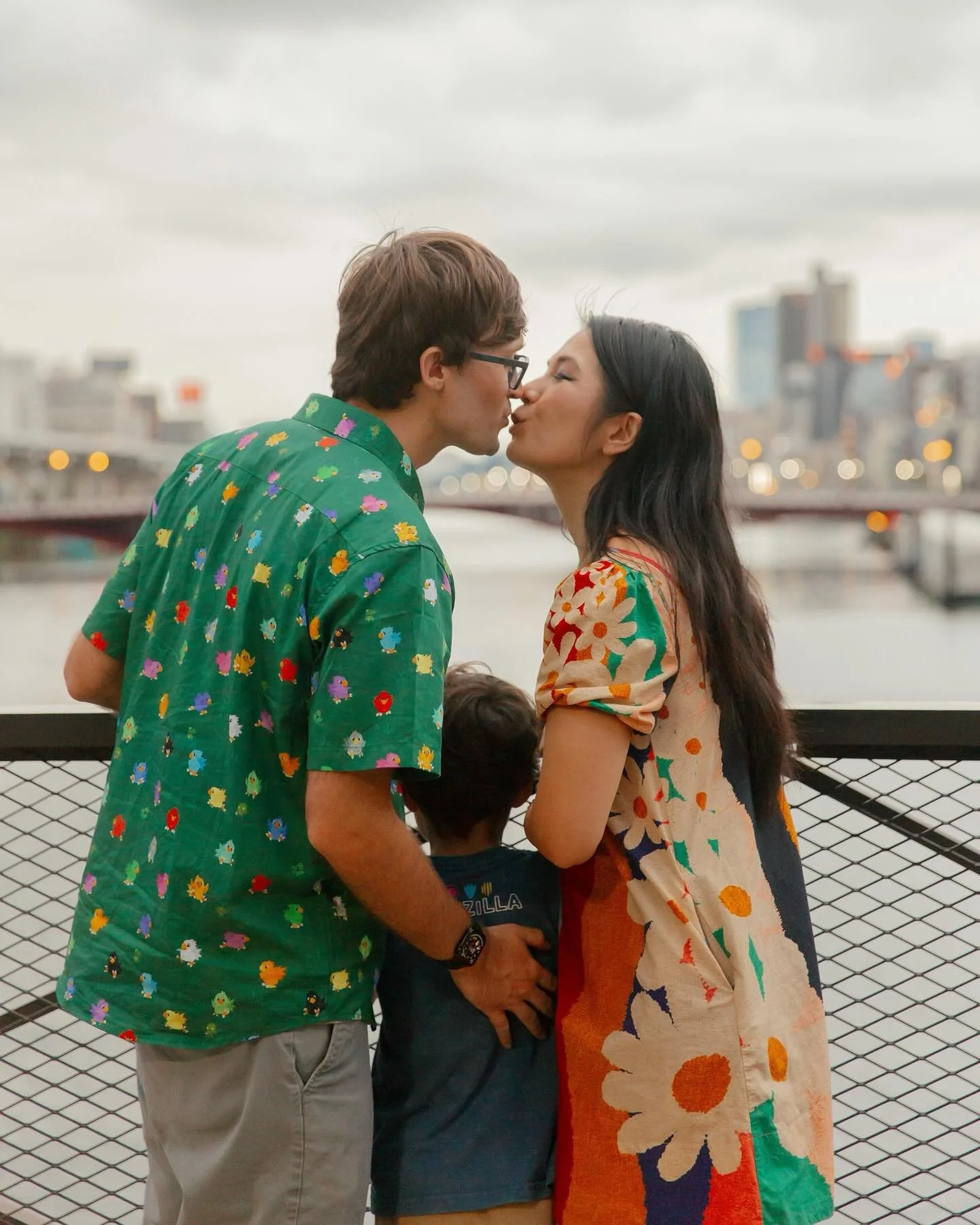 A little Tokyo adventure in Asakusa ❤️🇯🇵
Temple streets, riverside walks, Tokyo Skytree, lots of exploring, and plenty of laughter along the way.
The kind of memories I love to photograph. ✨

#tokyofamilyphotographer #tokyoportraitphotographer #tok