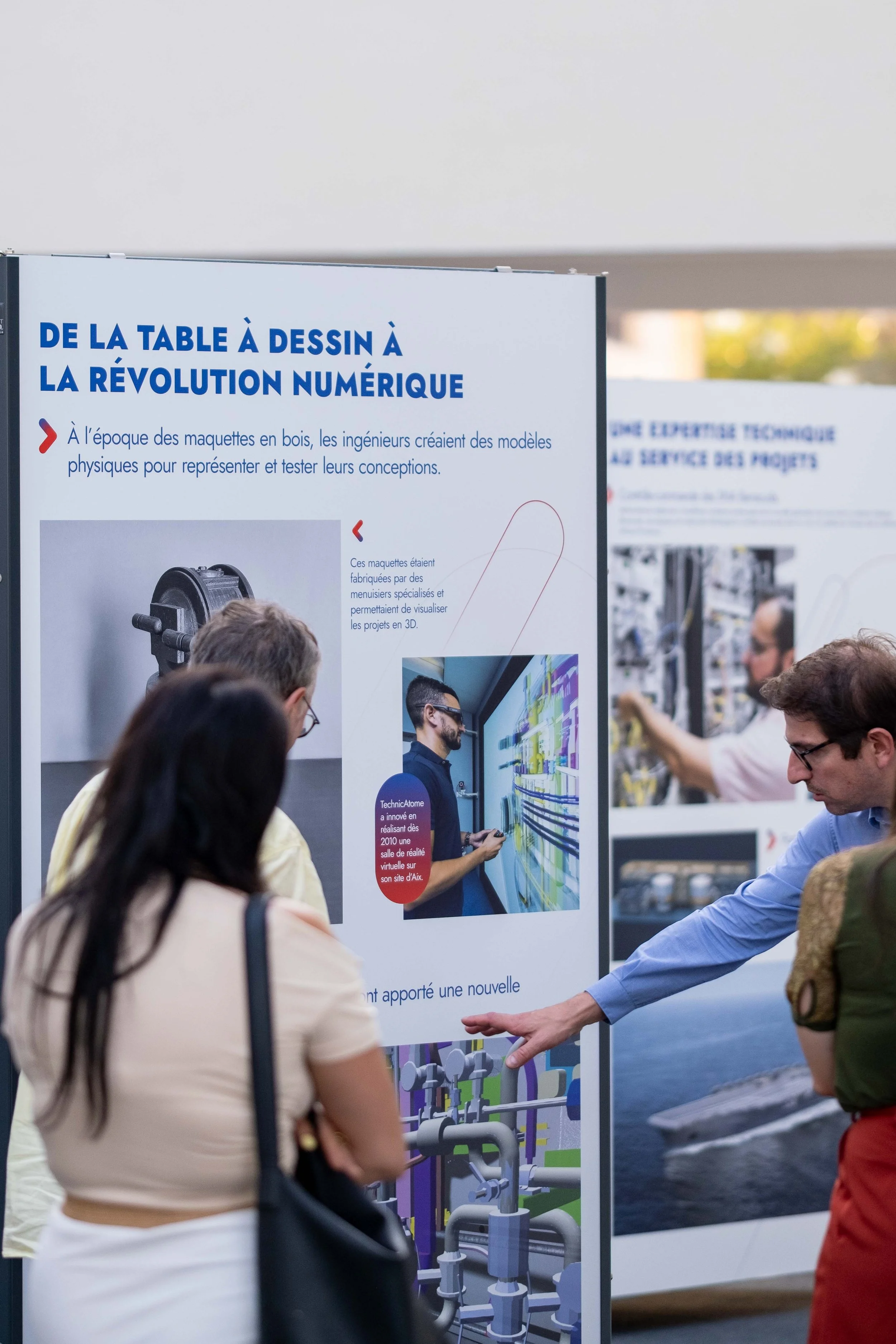 Exposition sur l'histoire de l'entreprise TechnicAtome à Aix-en-Provence.