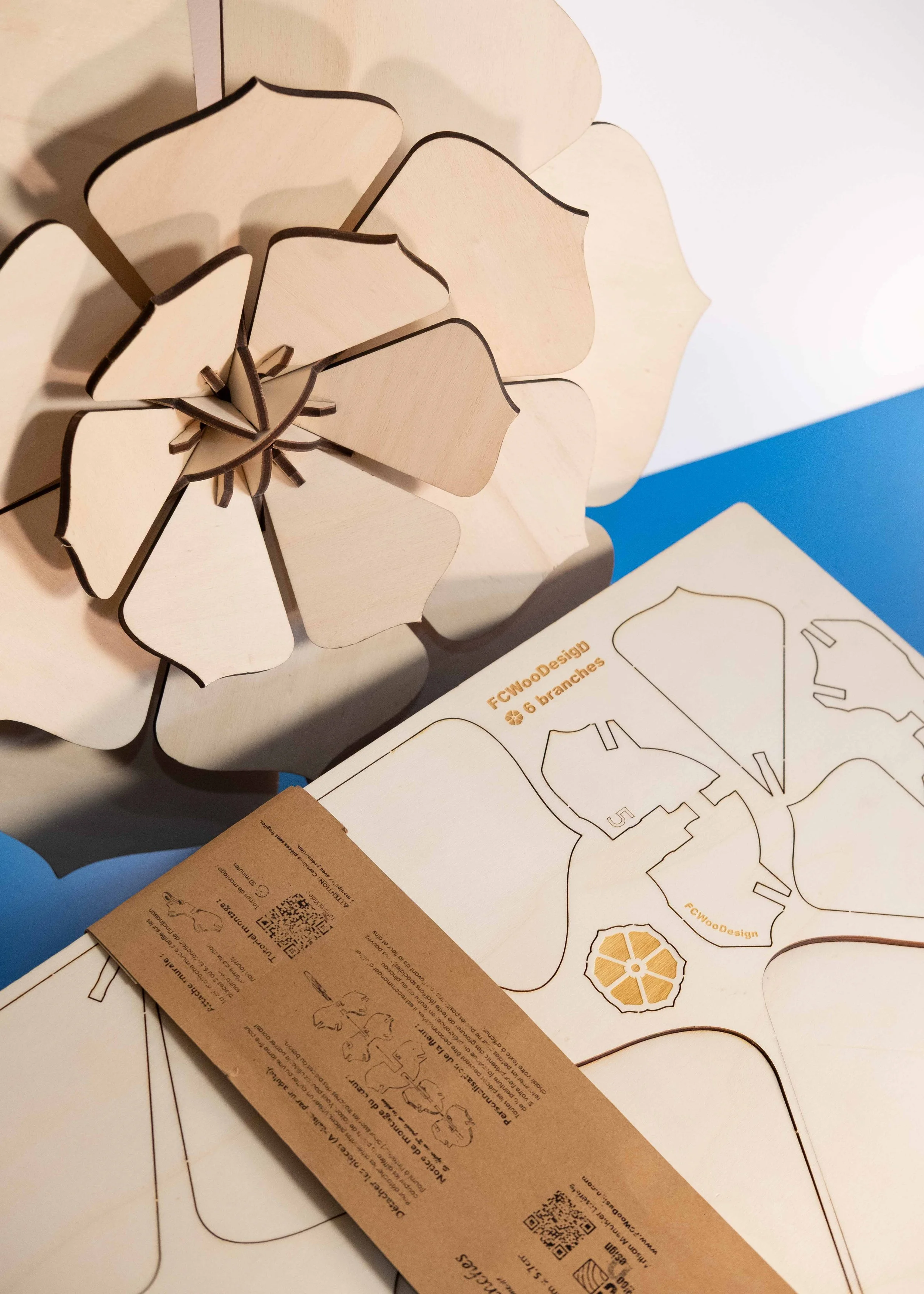 Un packaging pour objet en bois fabriqué par l'atelier FCWoodesign.