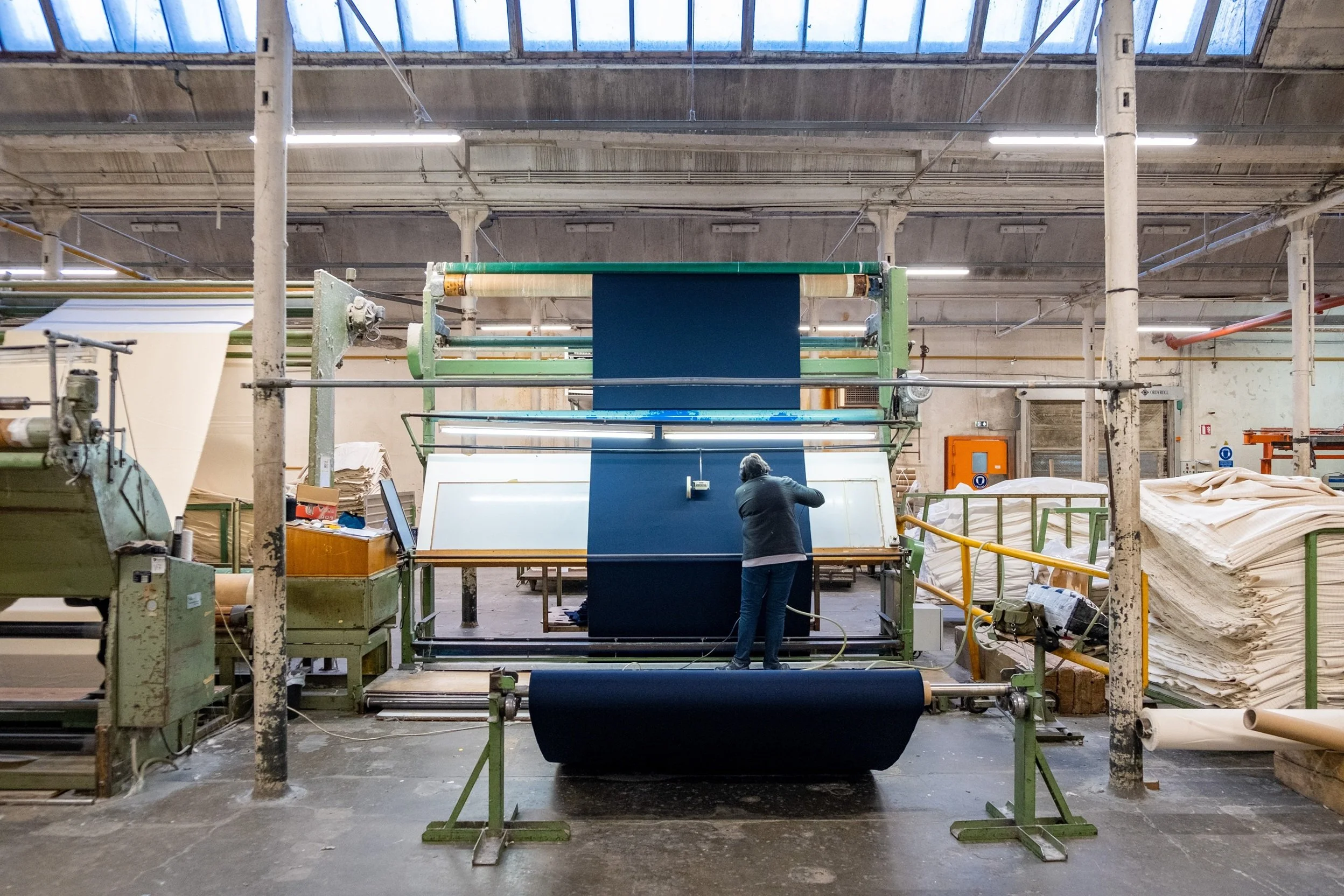 Photograpie industrielle dans l'usine Tissage de France à Rupt-sur-Moselle dans les Vosges