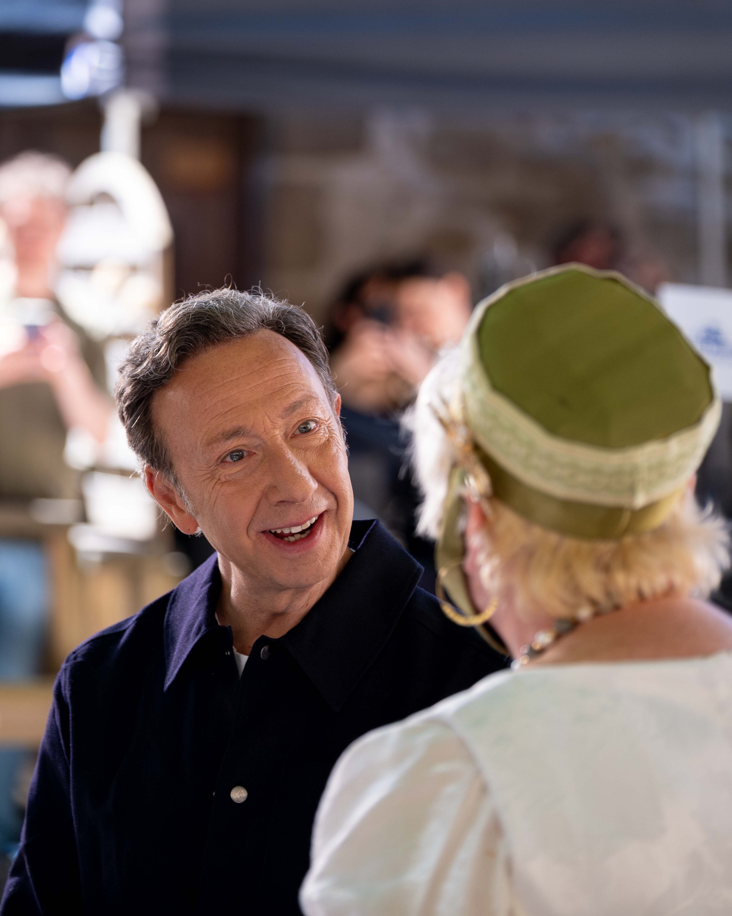 Stéphane Bern lors du tournage de l'émission Village préféré des français 2026 à Saint-Antoine-L'Abbaye. 