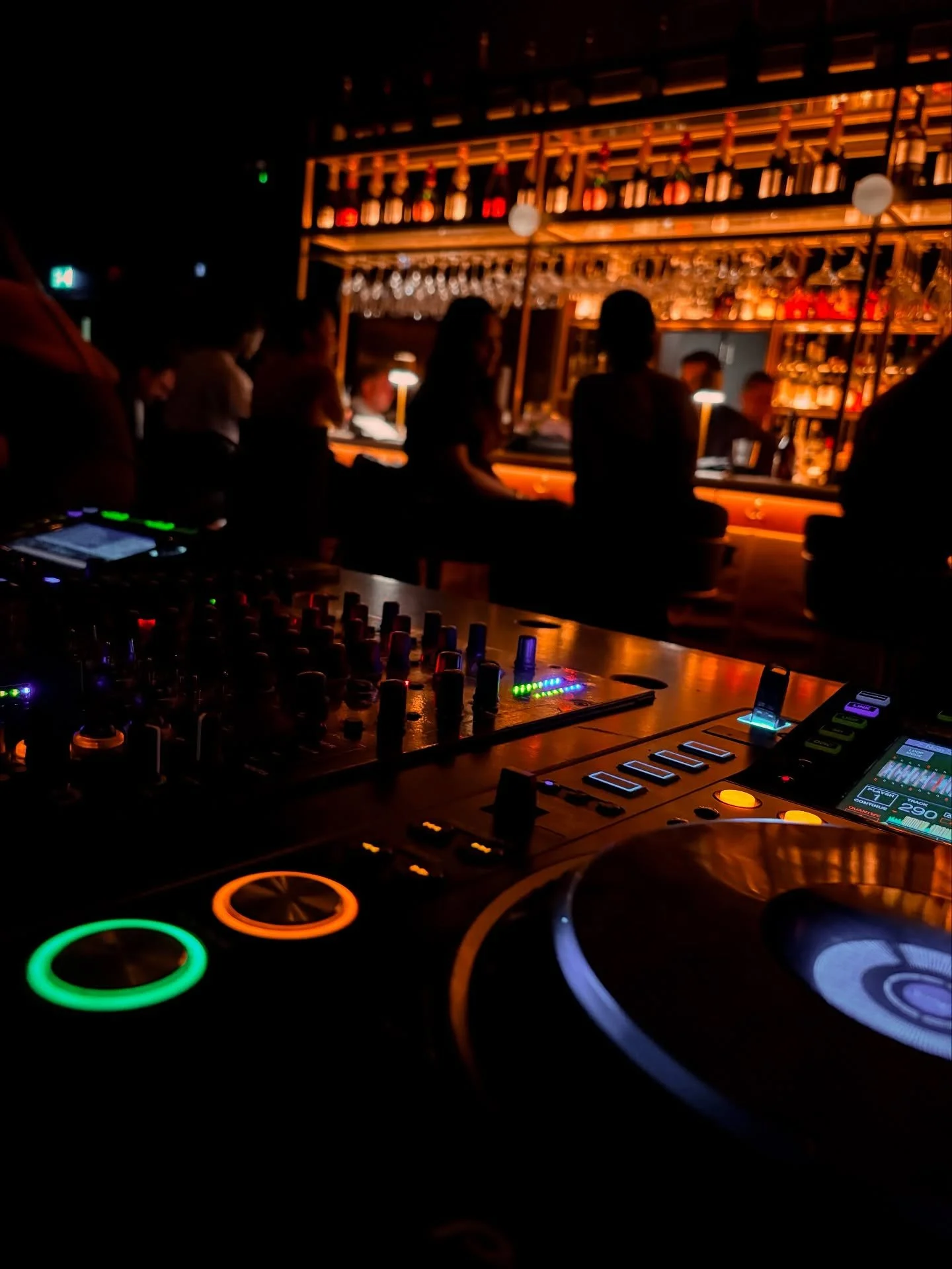 DJS AND ARTISTS | MUSIC TALKS

At Music Talks, we take pride in our artists. They are professional, stylish and trusted to represent your brand the right way.

Every artist on our roster is handpicked. We look for personality as well as skill, and ea