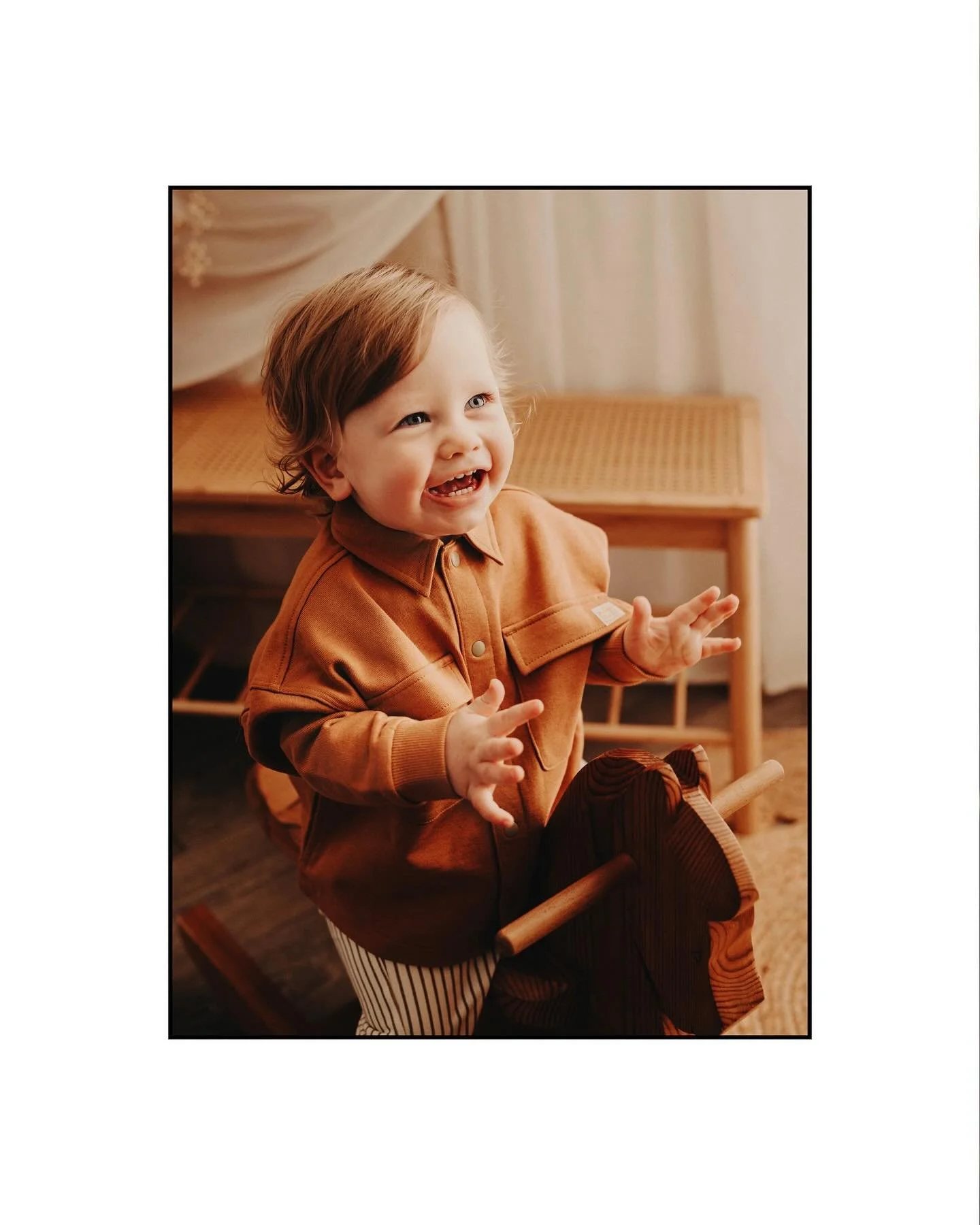 I spend my days capturing memories for others, but photographing my own little love is a reminder that time is flying &mdash; and these moments matter most&hellip;

Every day you change a little more, but my heart is holding on to every moment&hellip