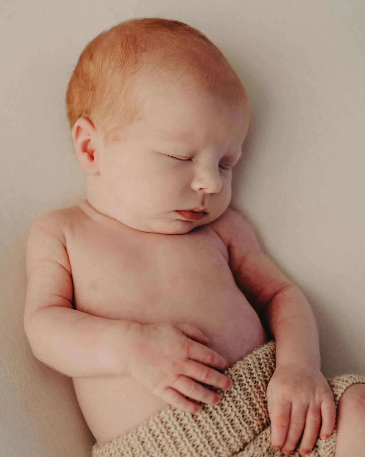 What a perfect start to the new year&hellip;

My first newborn of 2026 and it was an absolute pleasure to welcome this beautiful family back and capture their loving family with their newest edition&hellip;

Thank you for choosing me&hellip;

#tinytr