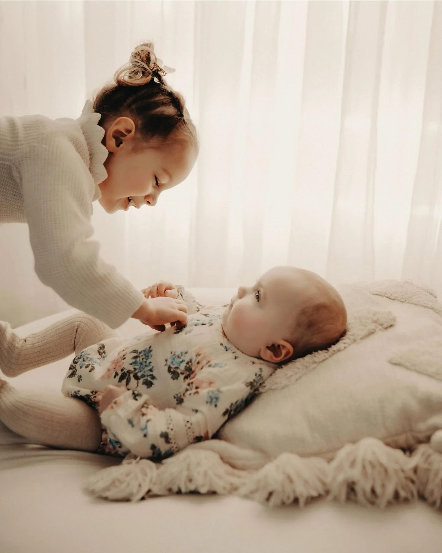 For the barefoot dreamers, the secret-keepers, the forever best friends.
Your family&rsquo;s story deserves to be remembered &mdash; exactly as it feels. 🤎📷

#tinytreasuresphotography #familyphotography #birminghamphotographer #birminghamfamilyphot