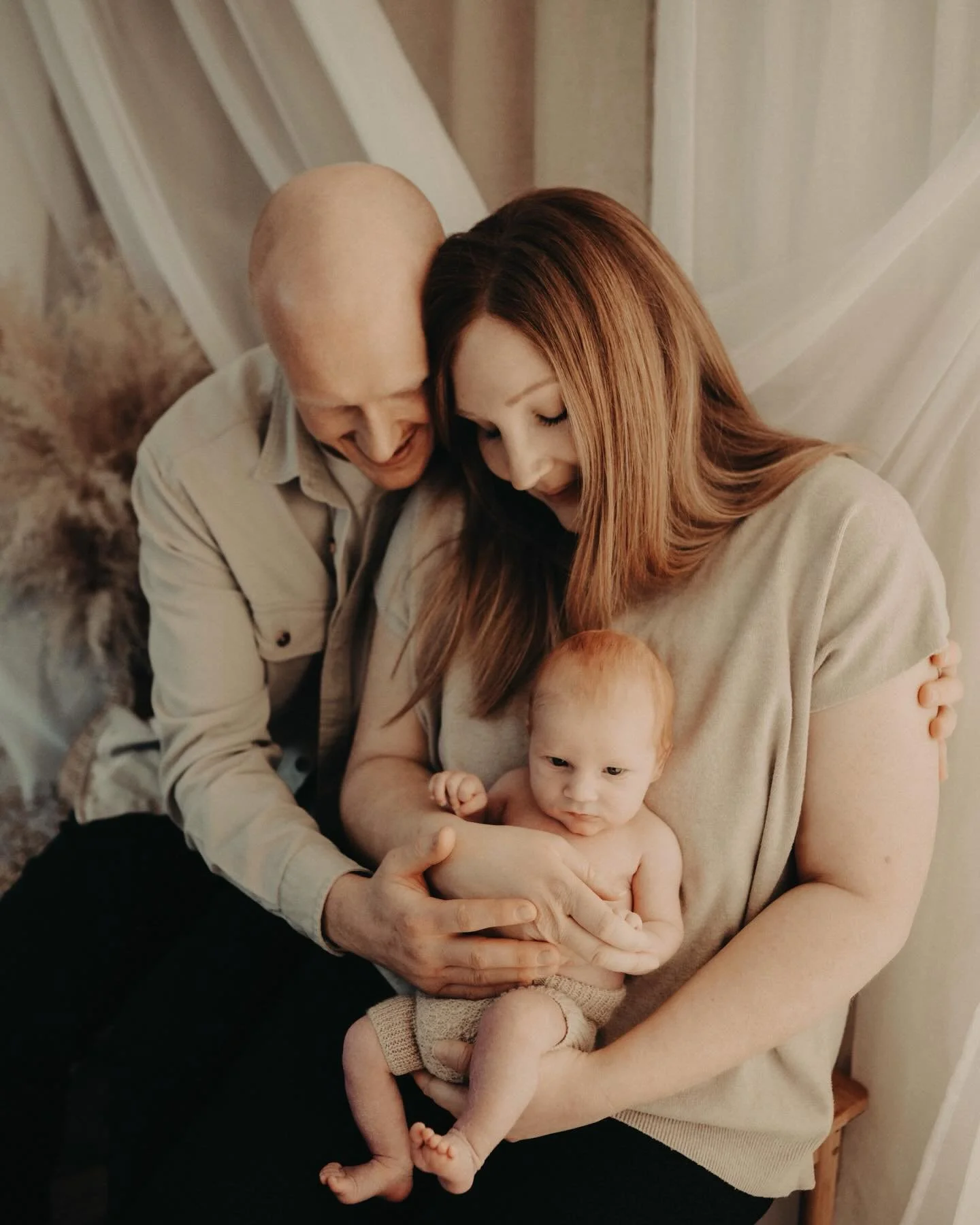 The importance of getting in those photos&hellip;

Whenever I have a session I always try and encourage my clients to get in the photos with their babies and this is simply because as much as your capturing those precious moments for yourself, you ar
