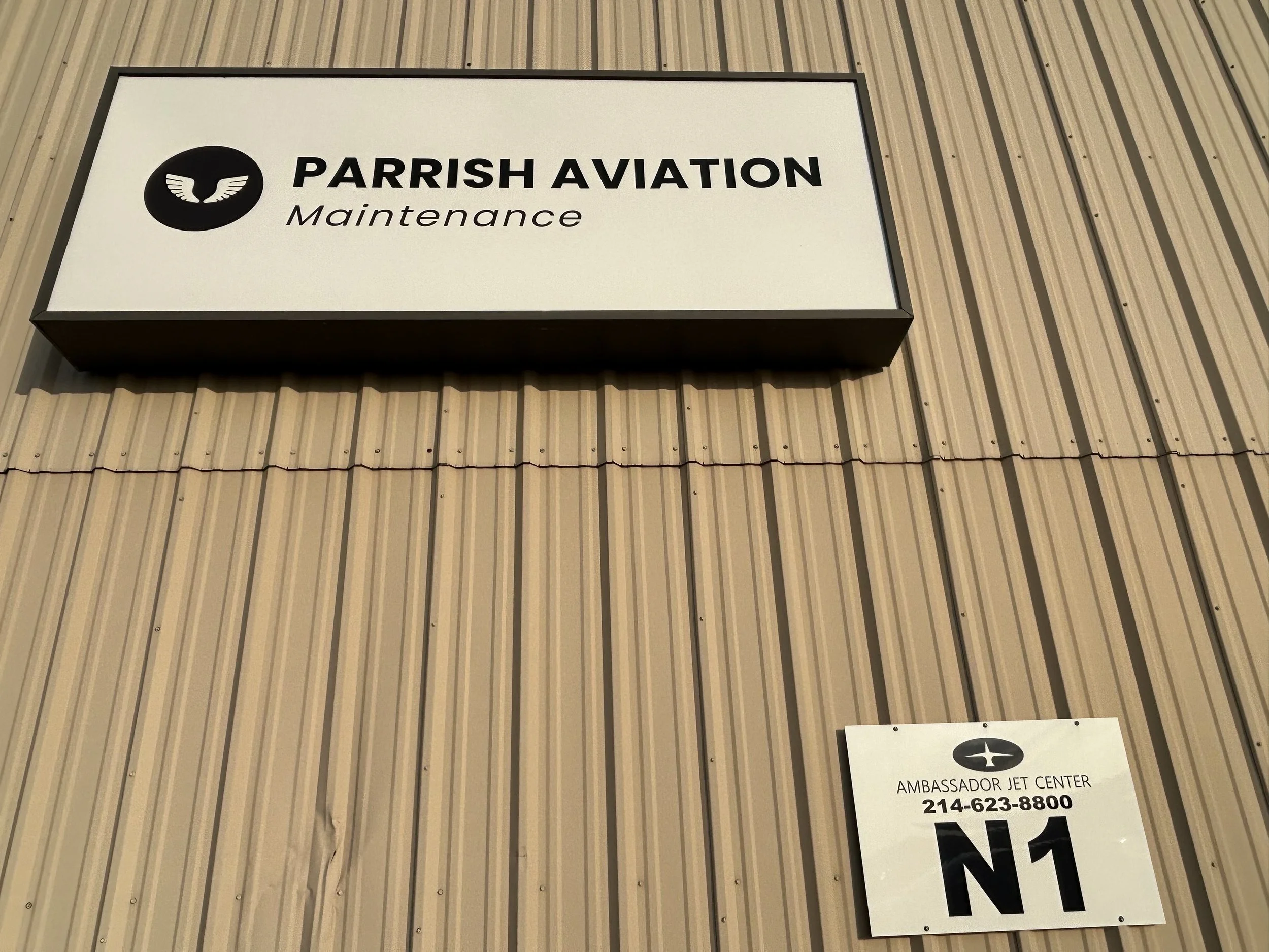 KRBD Airplane Maintenance