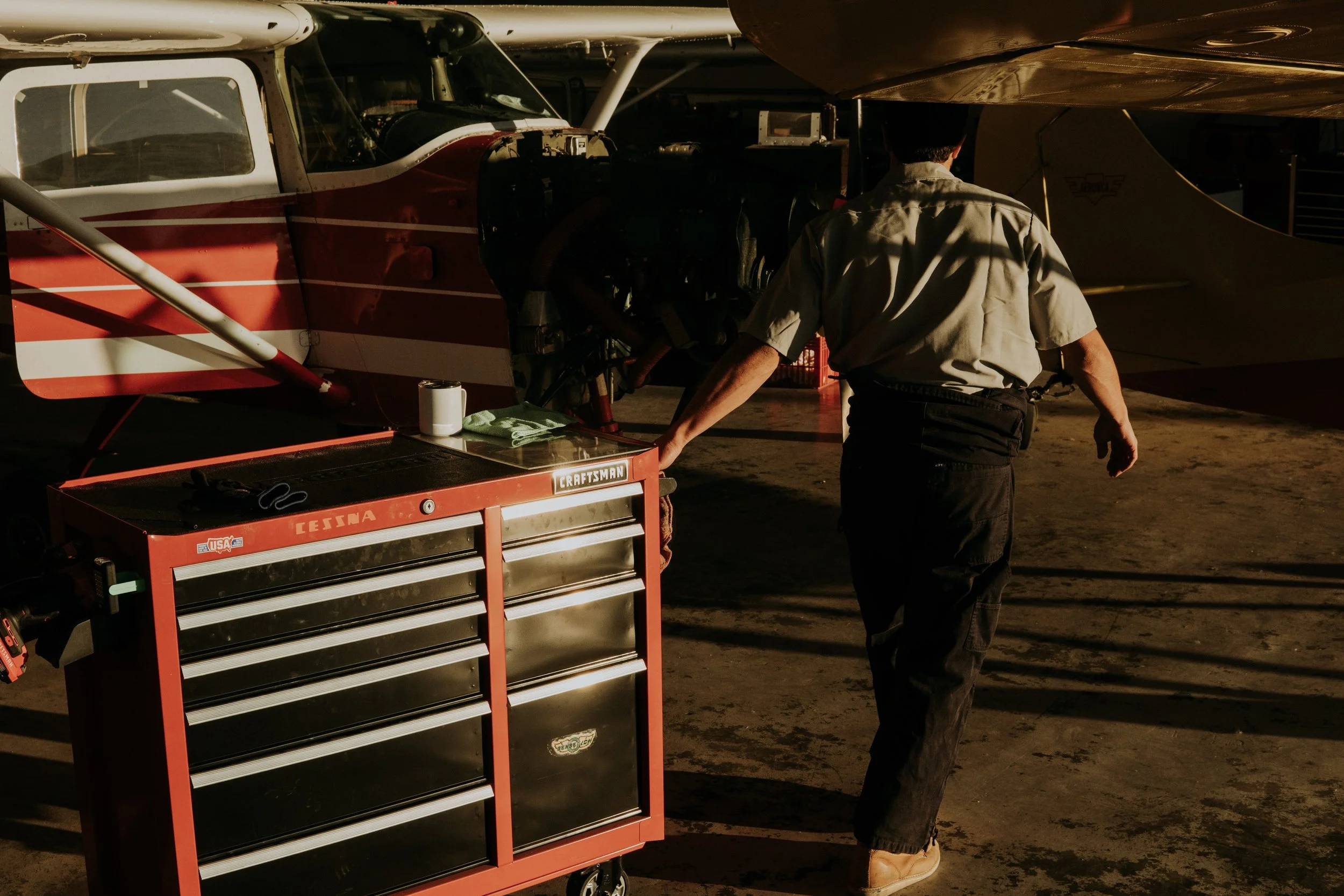 Airplane mechanic Dallas Executive Airport