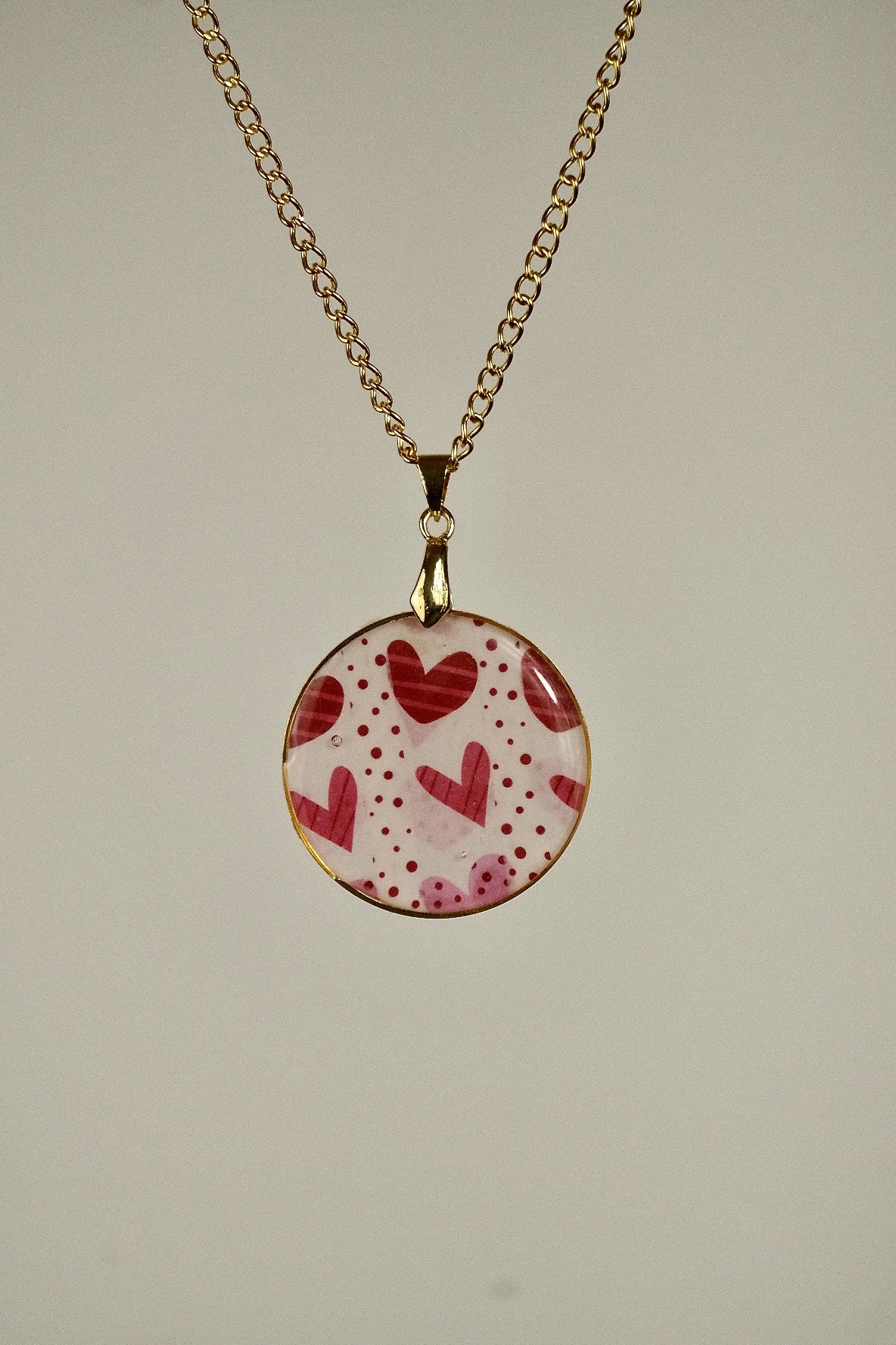 red heart resin necklace