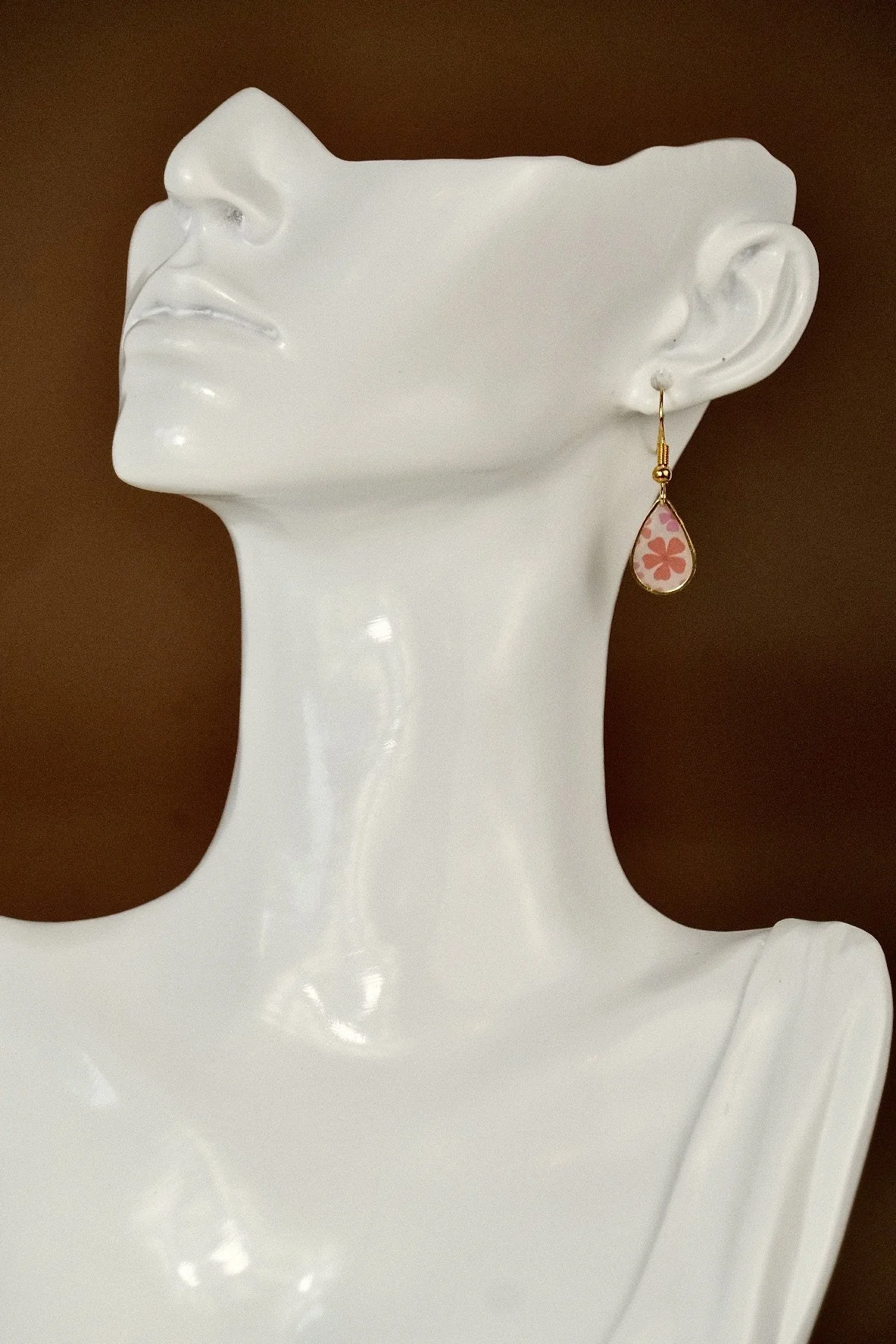 red flower resin earrings