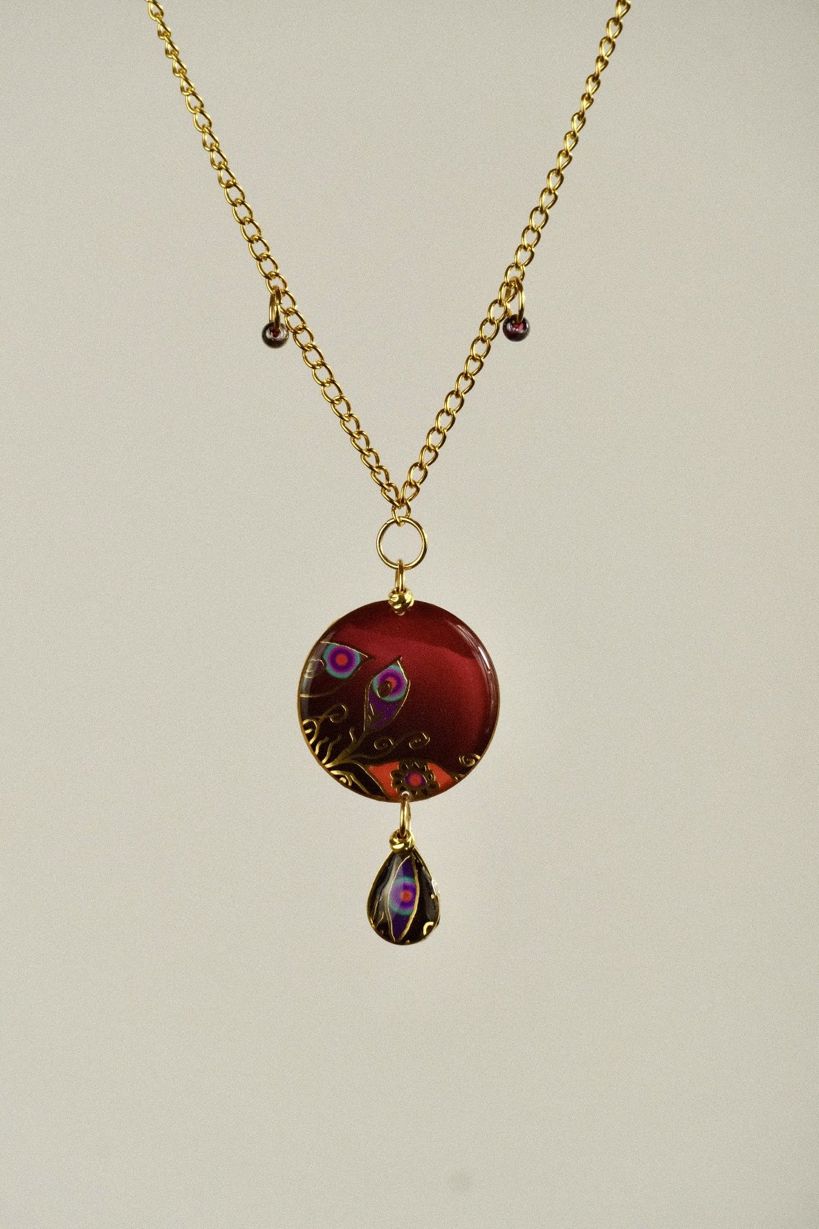 large view of the necklace
