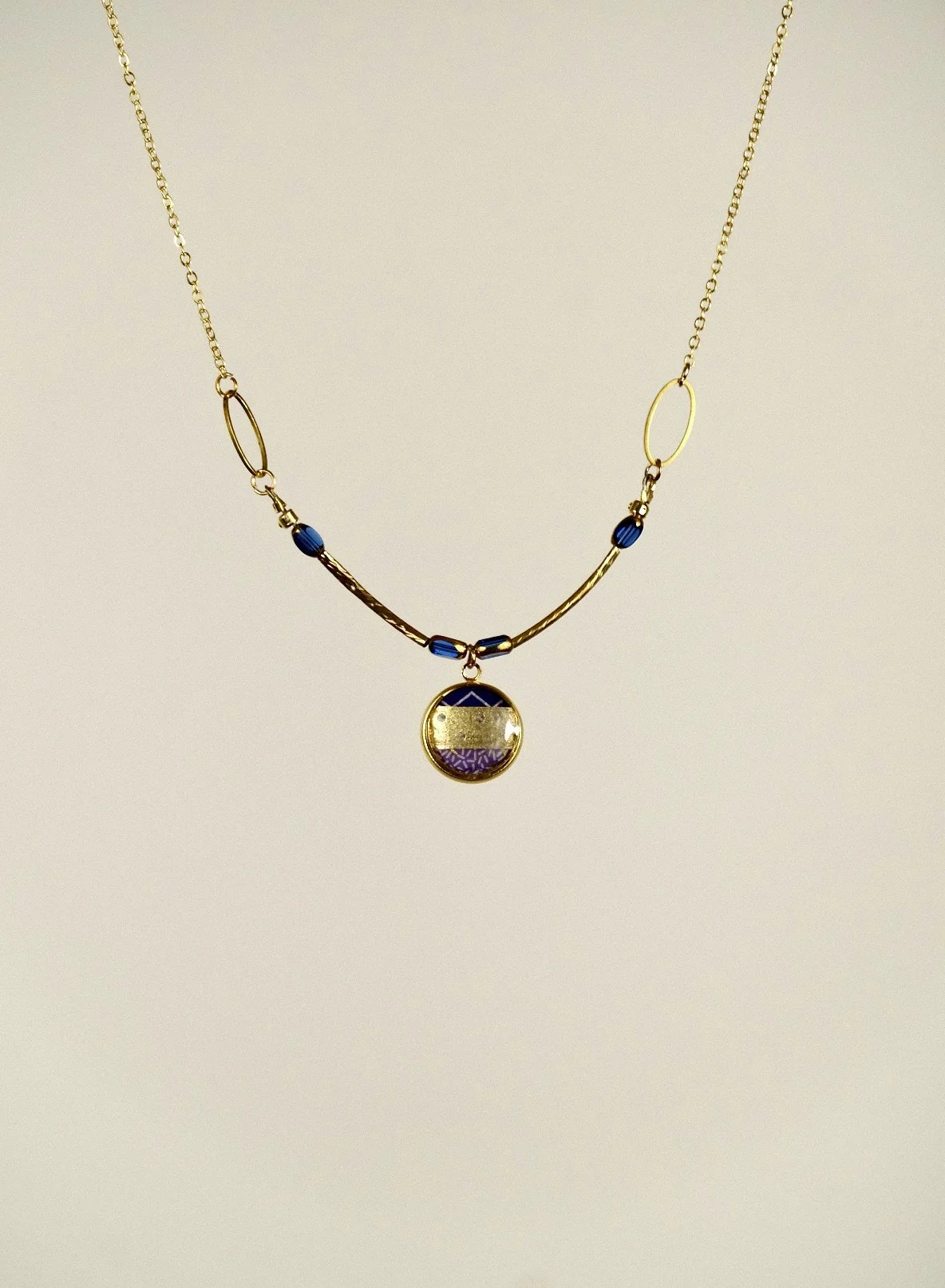 blue and gold resin choker