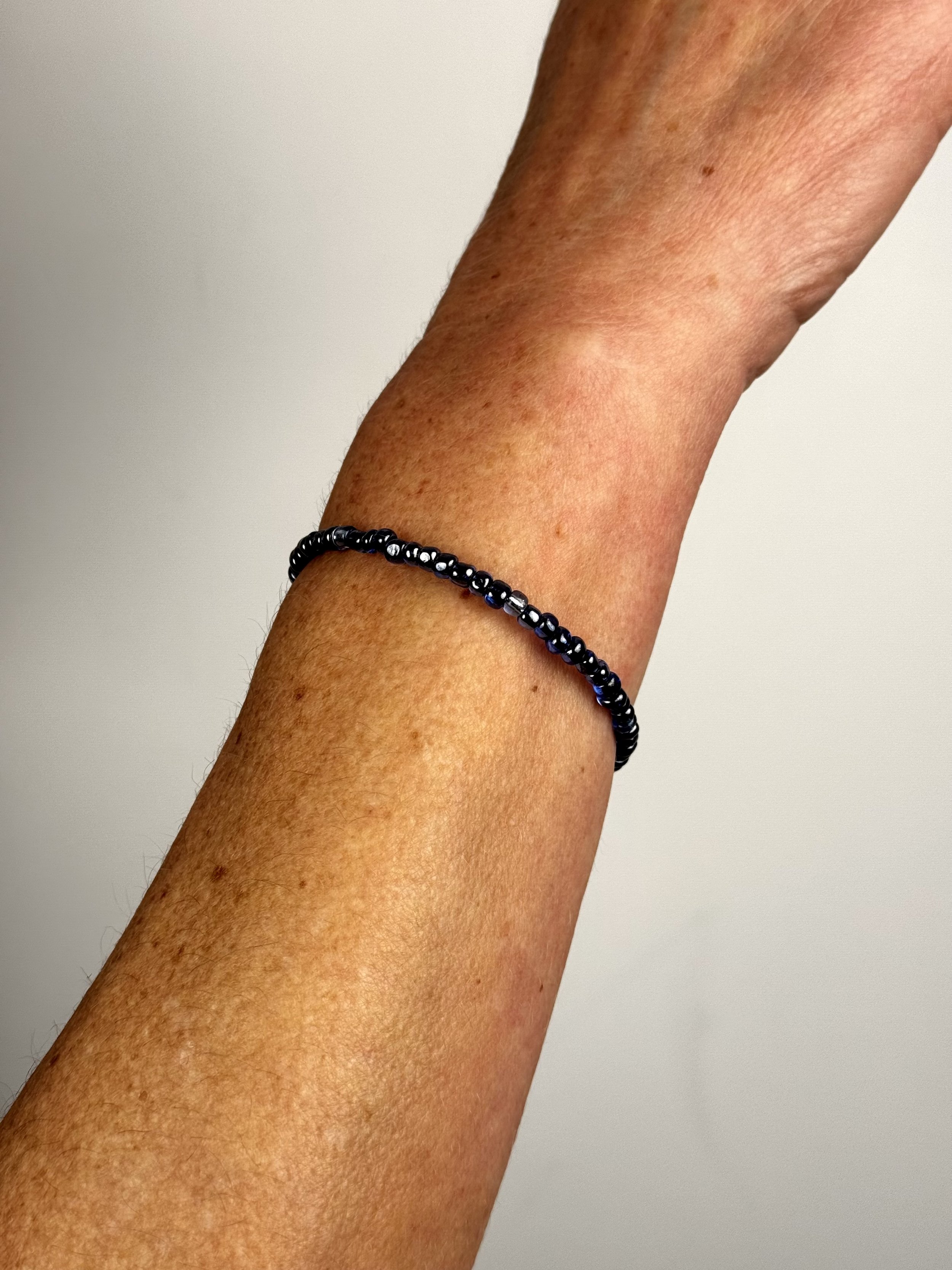 side view of the bracelet