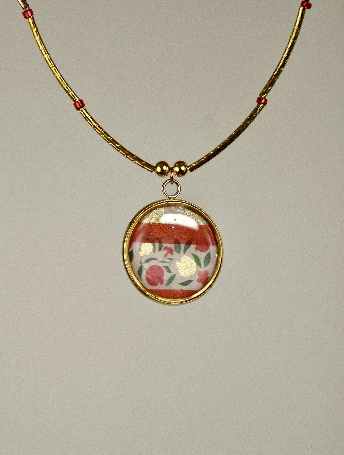red flower resin choker