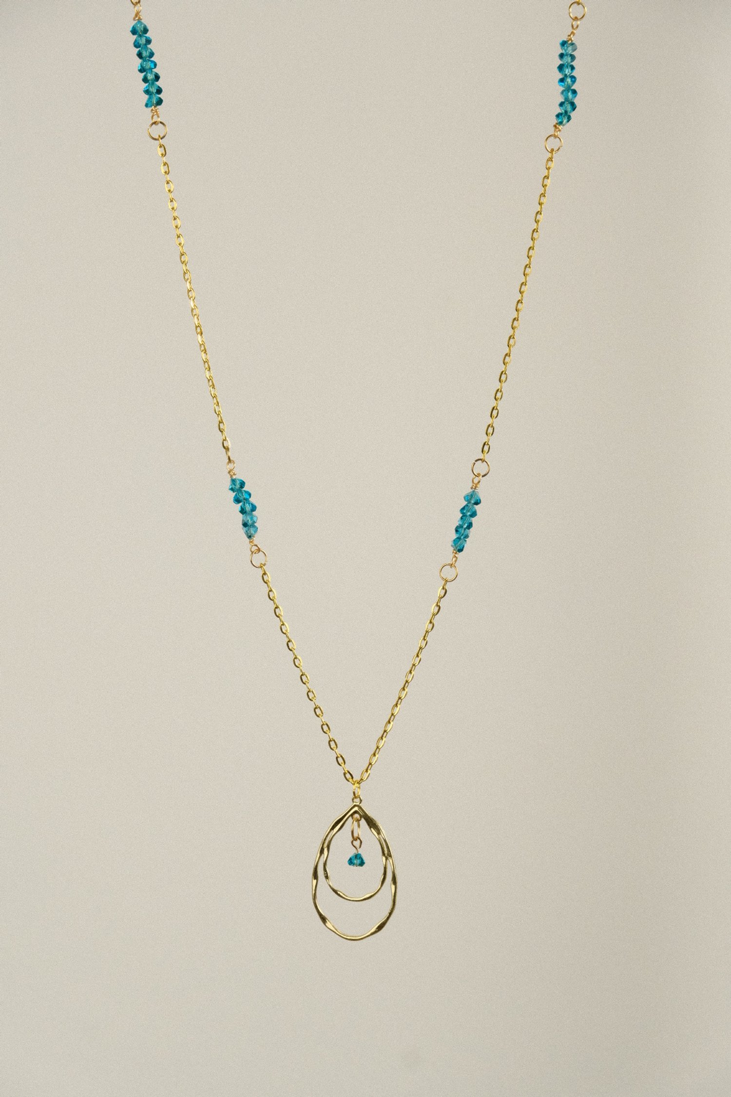 large view of the necklace