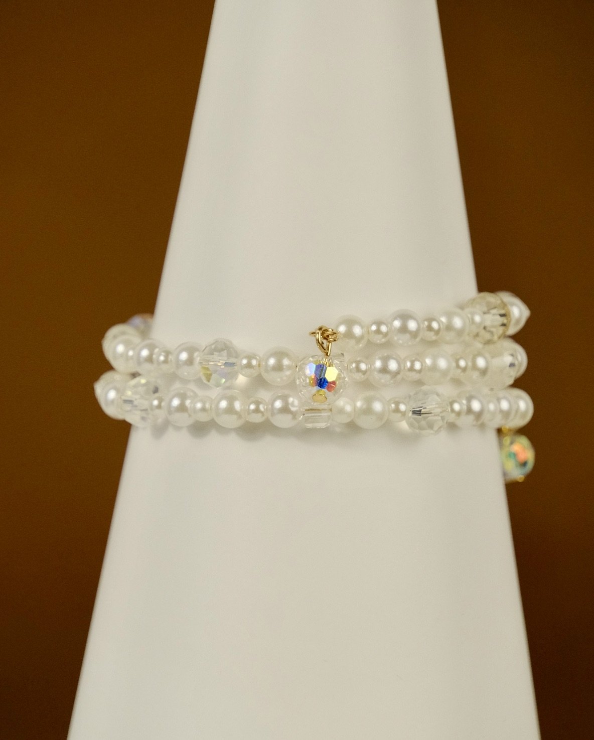 back view of the cut glass bead detail