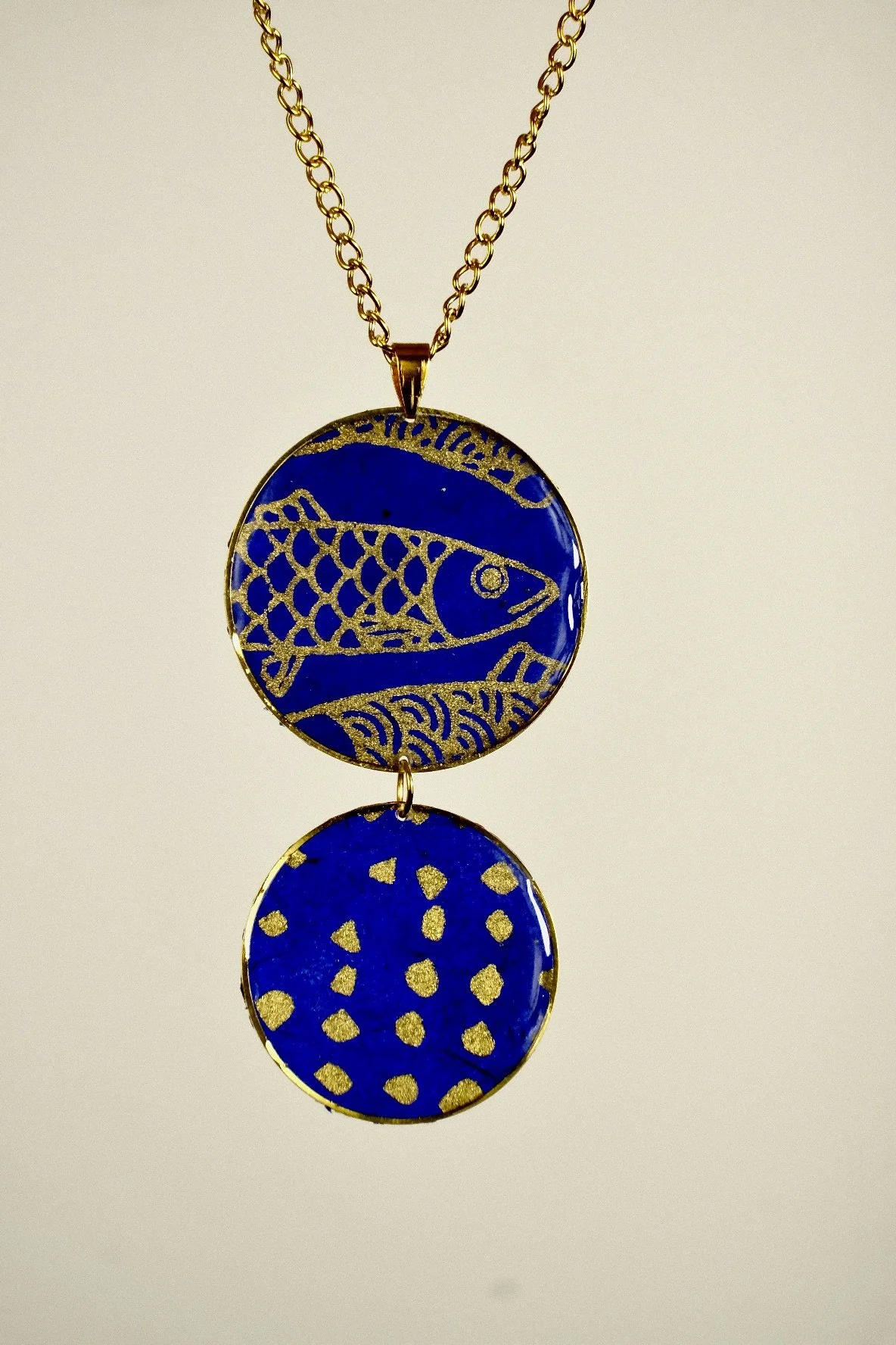 fish resin necklace