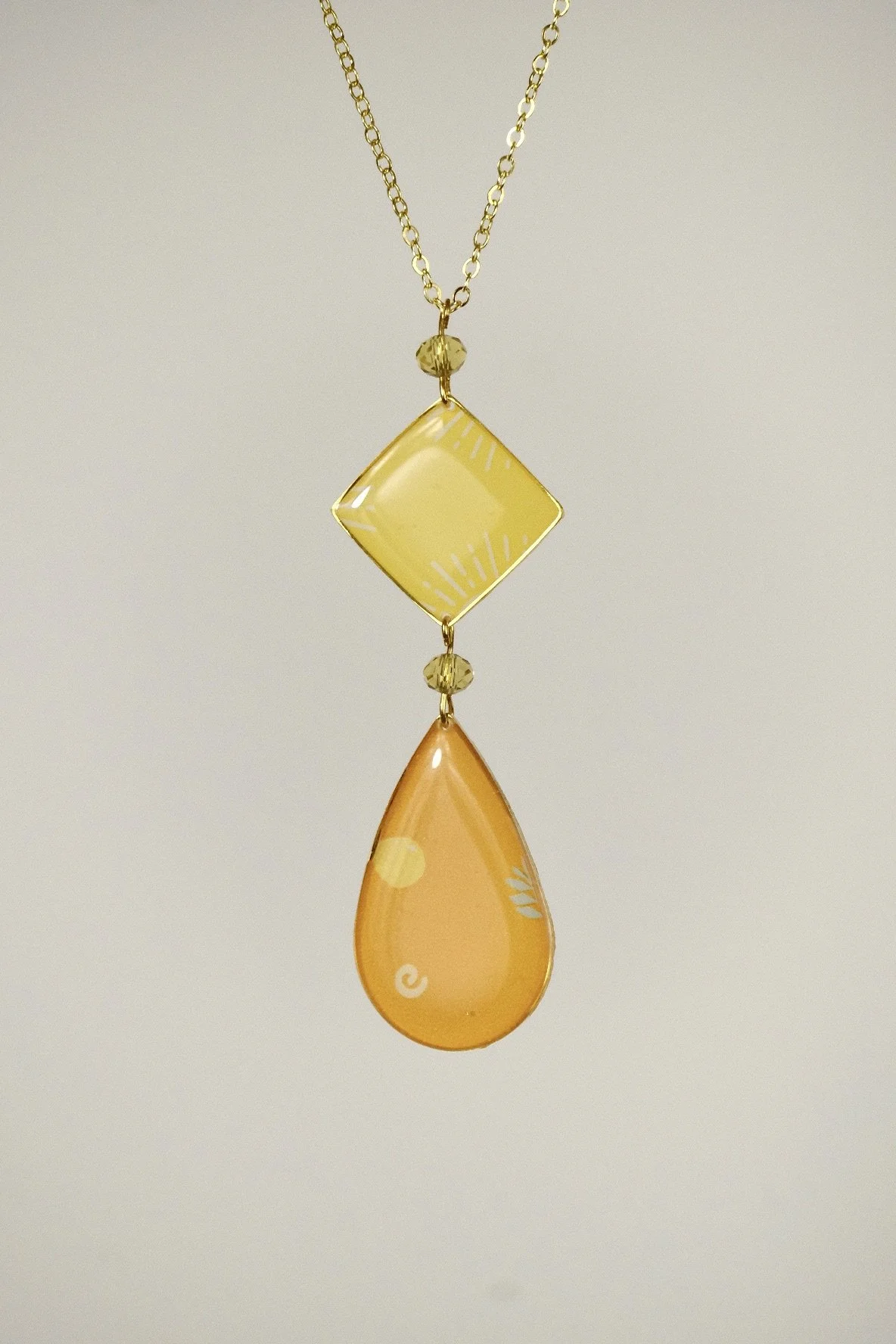 duo citrus resin necklace