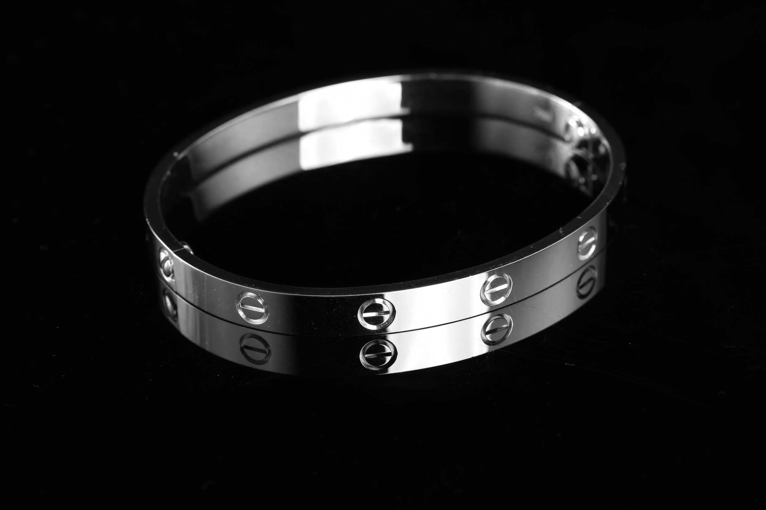 Cartier Love Or rose T18