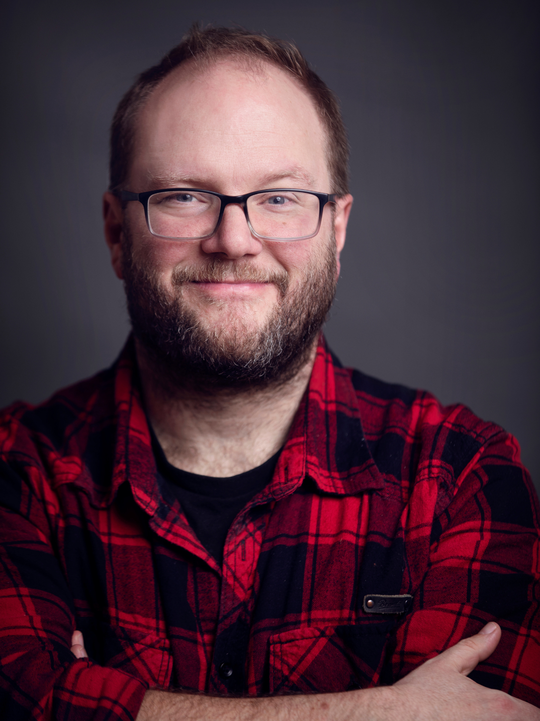 KNEEBONE-Carl Grose.png