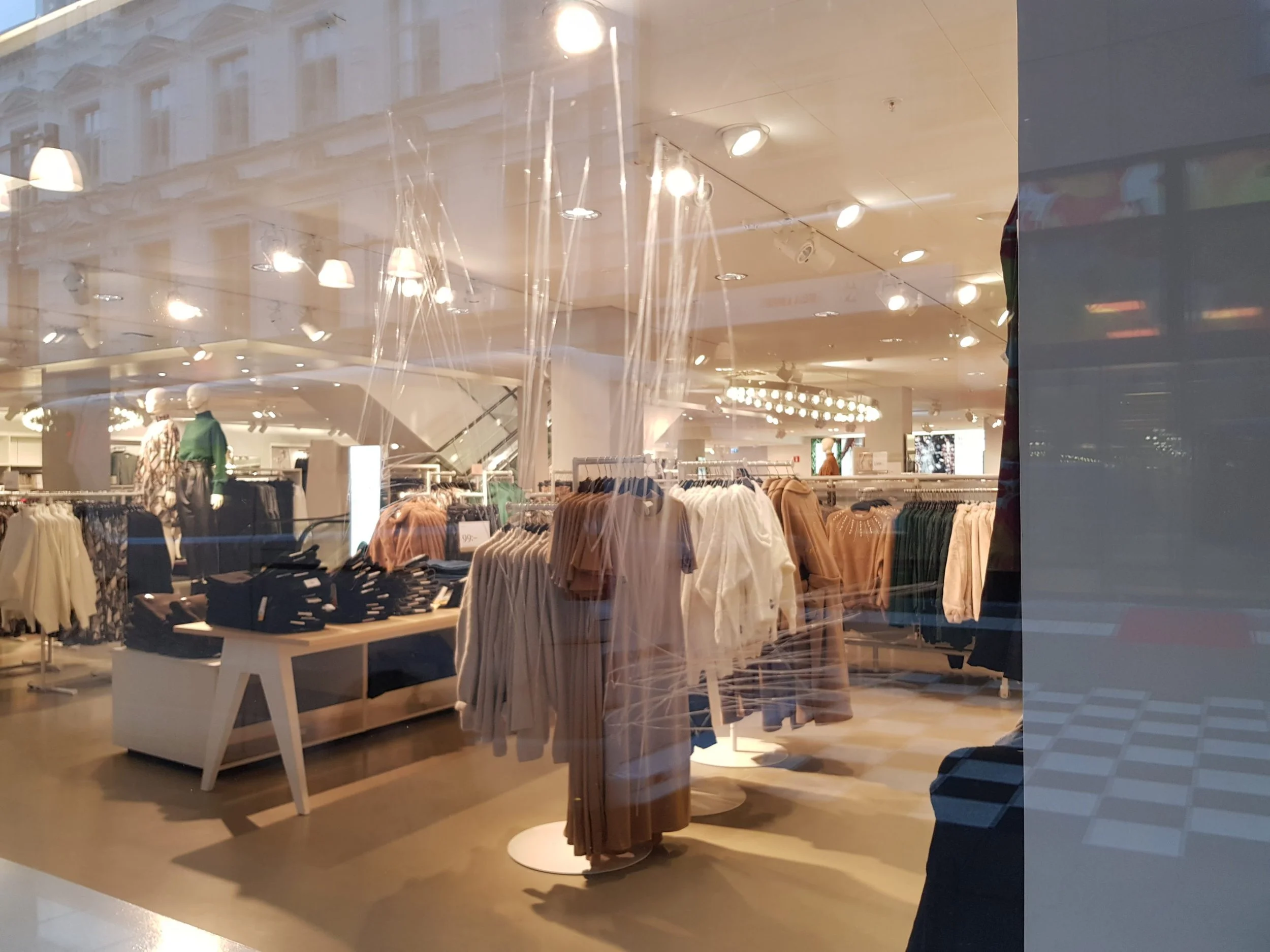 glasrepa på butiksruta