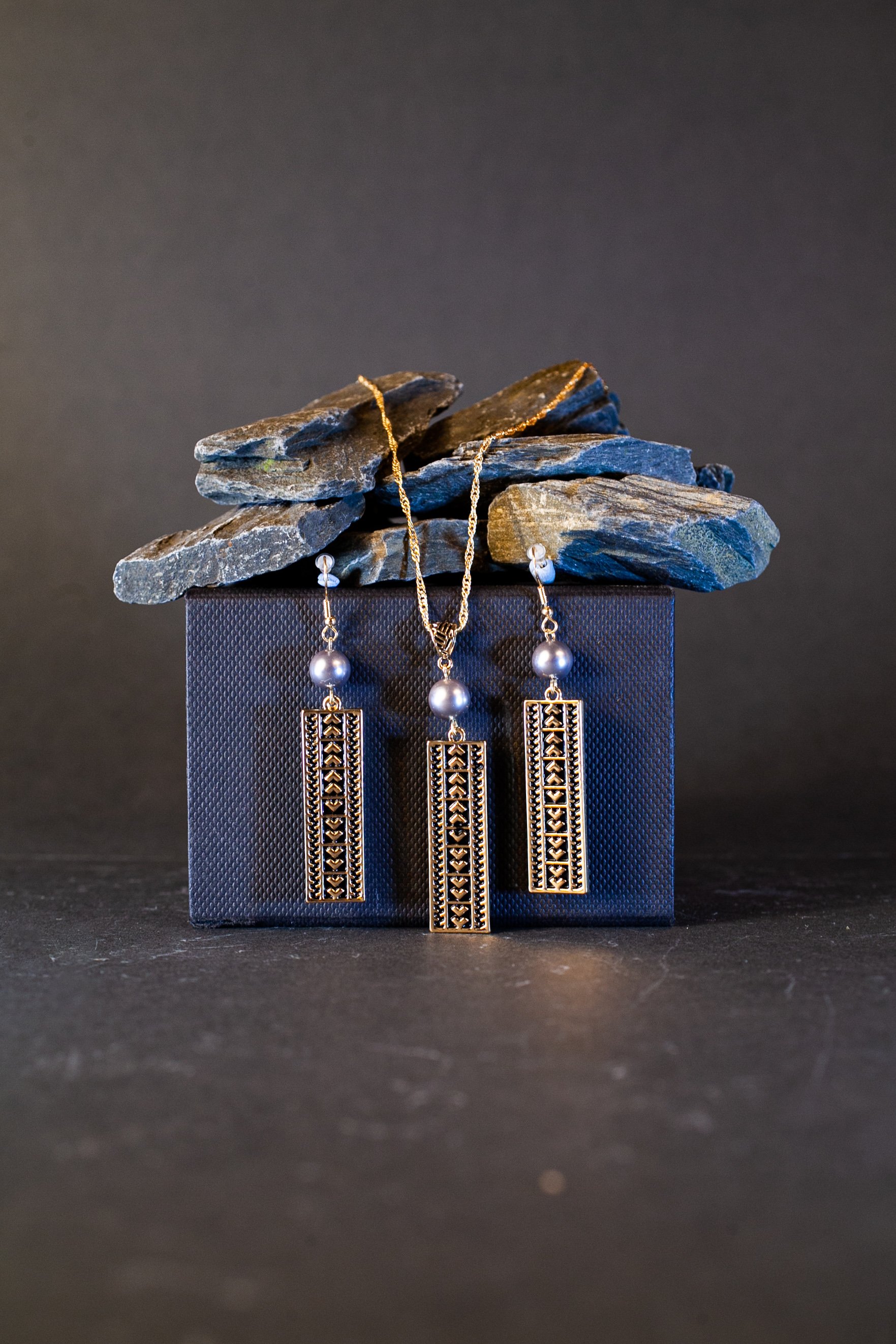 "The Hawaiian" Set – Necklace & Earrings