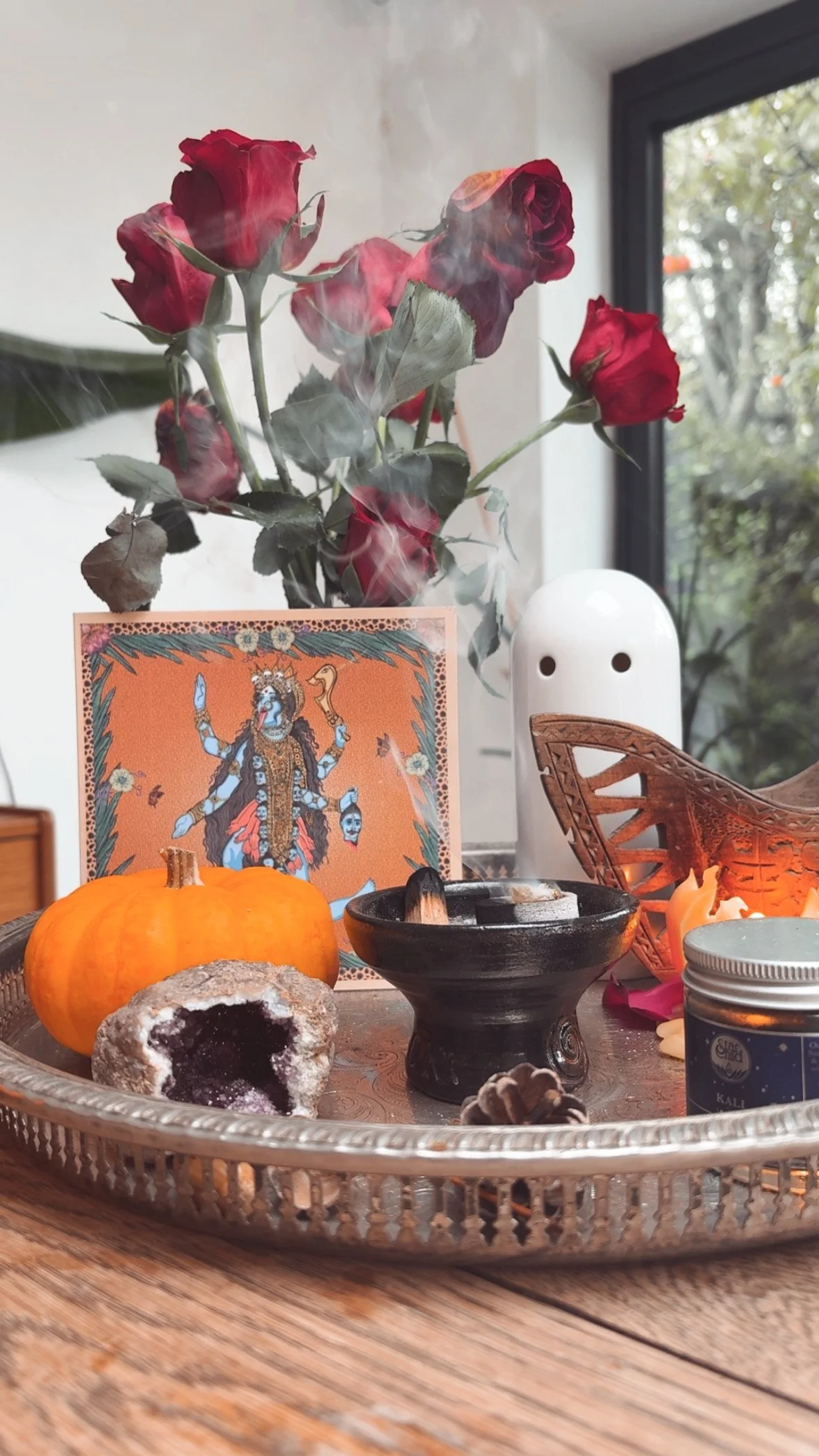 How to create your own Altar for Autumn and your Ancestors.