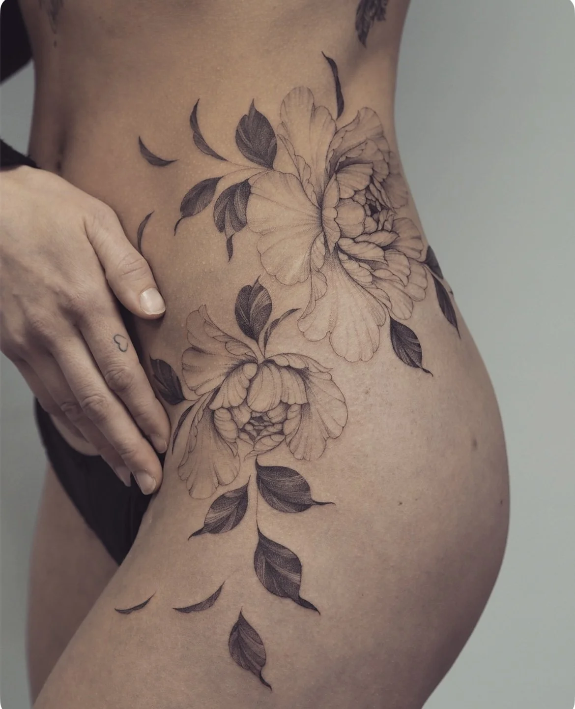 Frihåndsblomster tatovering Oslo