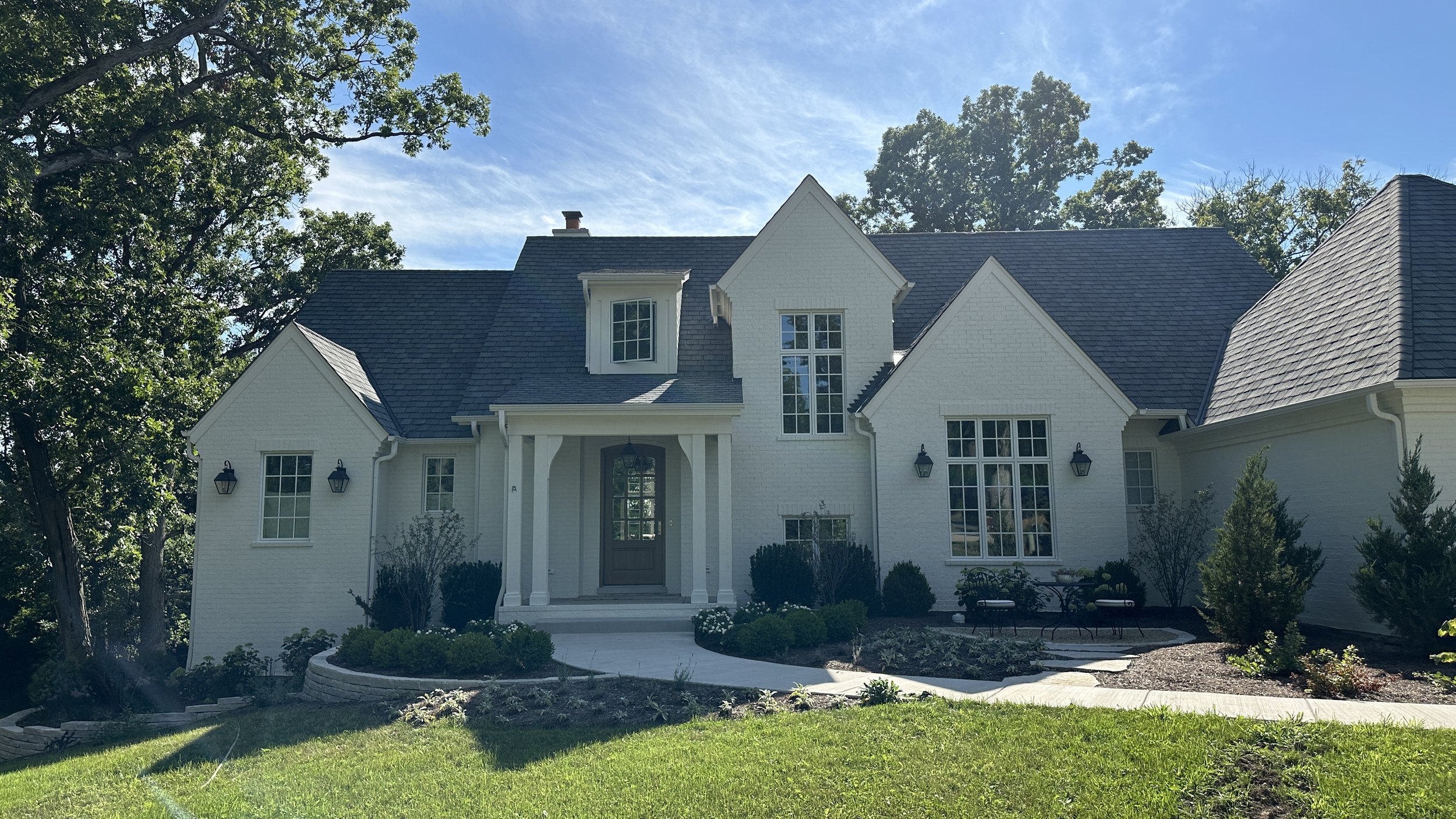retaining wall design choices: outcropping vs dry-laid stone in the western suburbs of chicago