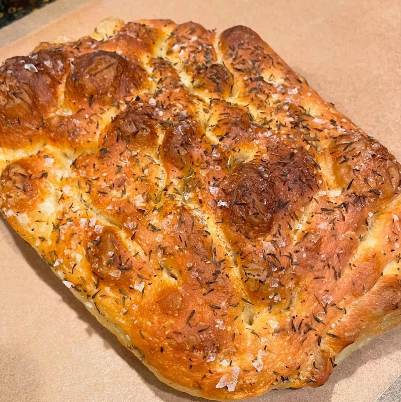 🔥Focaccia coming in hot! Snag one of our most popular loaves for pickup this Saturday! Hotplate menu is live and full of delicious breads and cookies for you and the fam 🔥