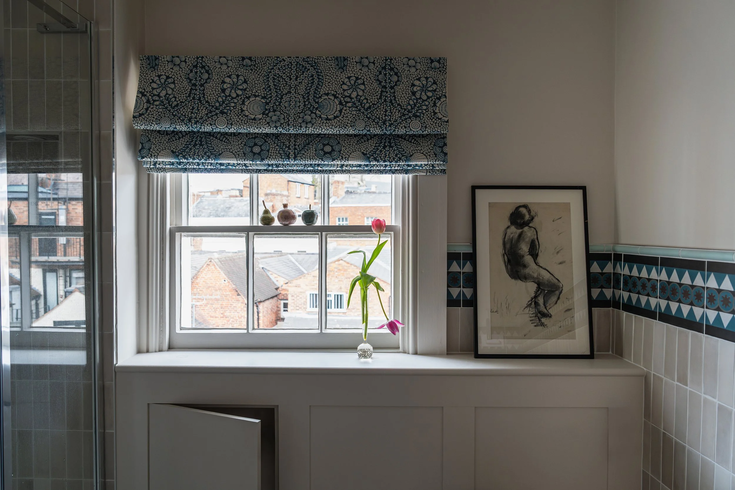 TOWNHOUSE GUEST ROOM & BATHROOM