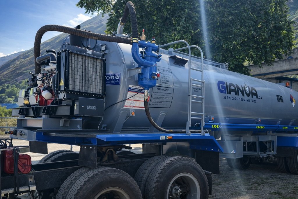 Somos una empresa Venezolana 🇻🇪 con m&aacute;s de 21 a&ntilde;os de experiencia en el dise&ntilde;o, fabricaci&oacute;n y suministro de equipos para diferentes industrias como: 

⏭️ Industria petrolera 
⏭️ Gesti&oacute;n ambiental 
⏭️ Transporte de