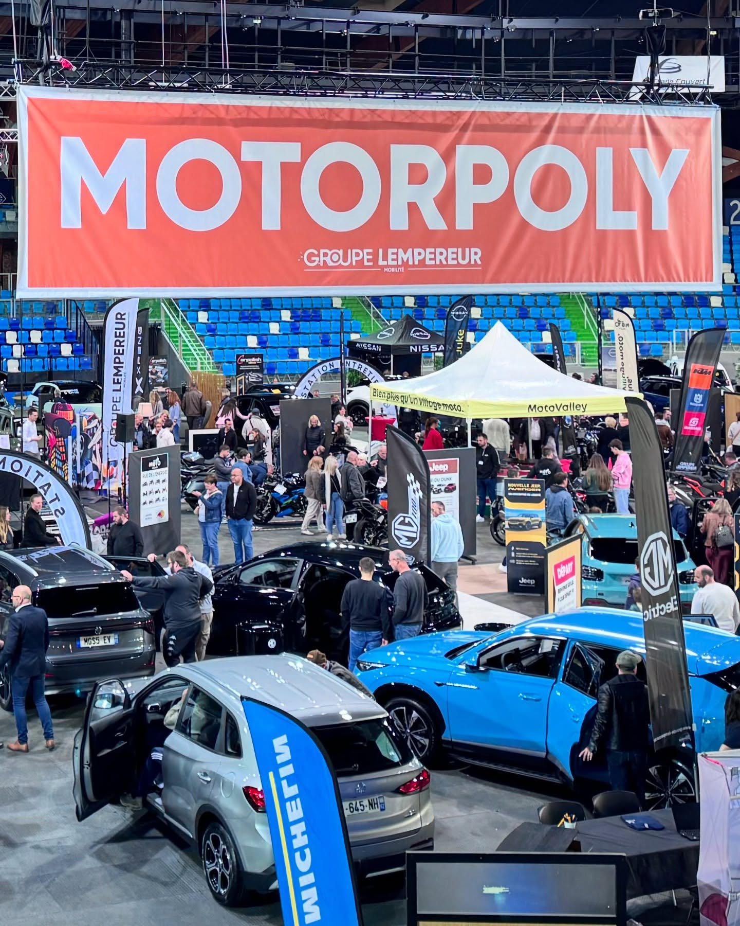 📣 SALON AUTO-MOTO &ndash; MOTORPOLY &Eacute;DITION

Le @groupe_lempereur a transform&eacute; le Stade Couvert de Li&eacute;vin en v&eacute;ritable plateau de jeu grandeur nature &agrave; l&rsquo;occasion de la 3e &eacute;dition de son Salon Auto-Mot