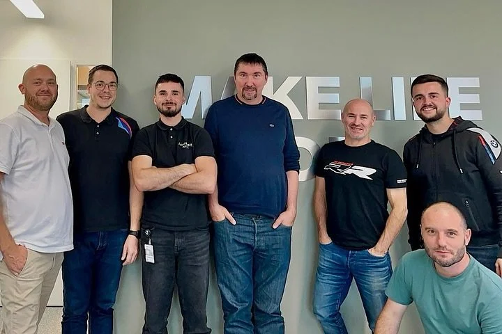 Premi&egrave;re pour @autoevents.fr : la formation BMW Motorrad Suisse 🇨🇭 au sein du tout nouveau centre de Zofingen !

Au programme :
👉 Les nouvelles BMW R 1300 RT, R et RS
👉 La gamme d&rsquo;&eacute;quipement du pilote 2026
👉 Les fondamentaux 