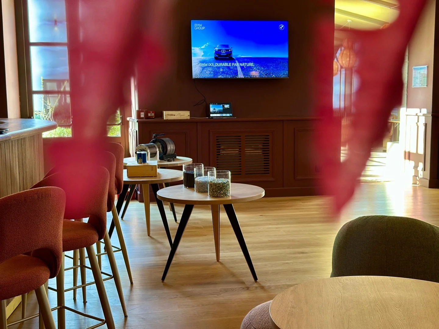 🚀 Et si on arr&ecirc;tait de penser que la technique&hellip; &ccedil;a n&rsquo;int&eacute;resse pas les clients ?

Nous, on fait un autre pari :
🔹 rendre compr&eacute;hensible ce qui para&icirc;t complexe
🔹 transformer la technologie en exp&eacute