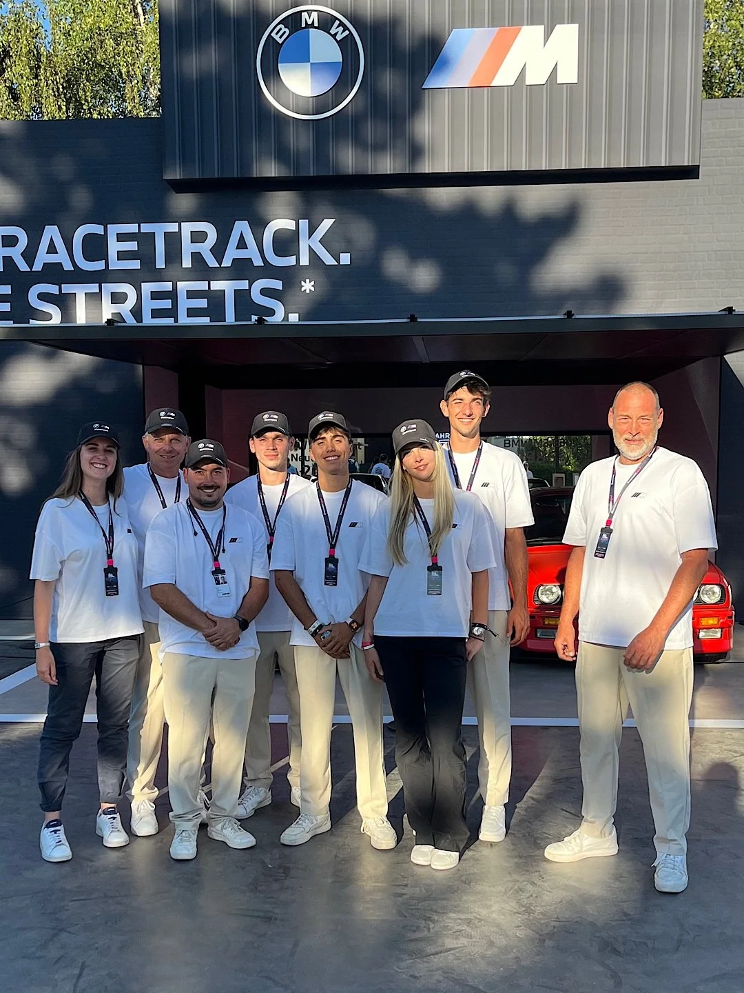🏁 Le Mans Classic Legend : BMW entre h&eacute;ritage et innovation

Nous avons eu le plaisir d&rsquo;animer le stand BMW, Partenaire Officiel de l&rsquo;&eacute;v&eacute;nement, en proposant notamment des visites guid&eacute;es des mod&egrave;les ex