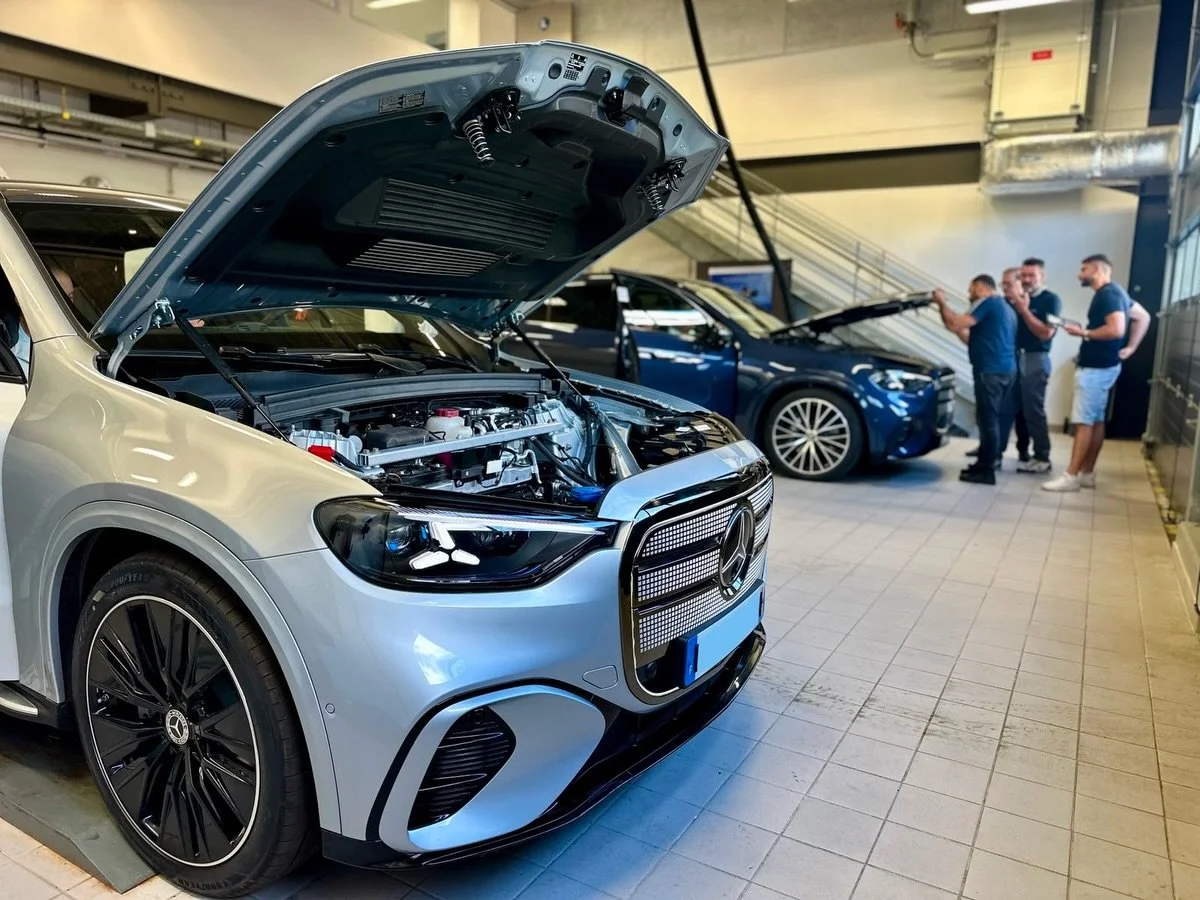 Le Mercedes-Benz GLC &eacute;tait au c&oelig;ur d&rsquo;une journ&eacute;e de formation d&eacute;di&eacute;e aux conseillers services. 🚗✨

Au programme : 6 ateliers pratiques pour d&eacute;couvrir le v&eacute;hicule, ma&icirc;triser les &eacute;volu
