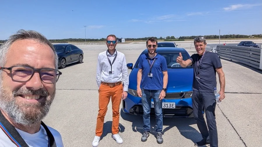 Les meilleures formations commencent avant m&ecirc;me d&rsquo;entrer en salle. 🎓

Direction Munich pour deux jours d&rsquo;immersion autour de la BMW i3, de la BMW S&eacute;rie 7 et de la BMW X5.

Au programme : d&eacute;couverte des nouveaut&eacute